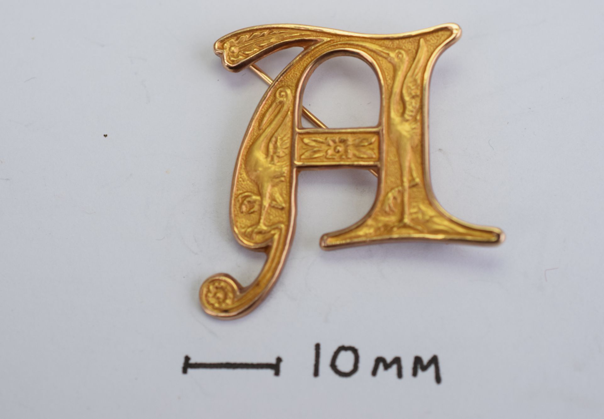 18ct Yellow Gold Lady's Brooch 'A' Initial 4grms