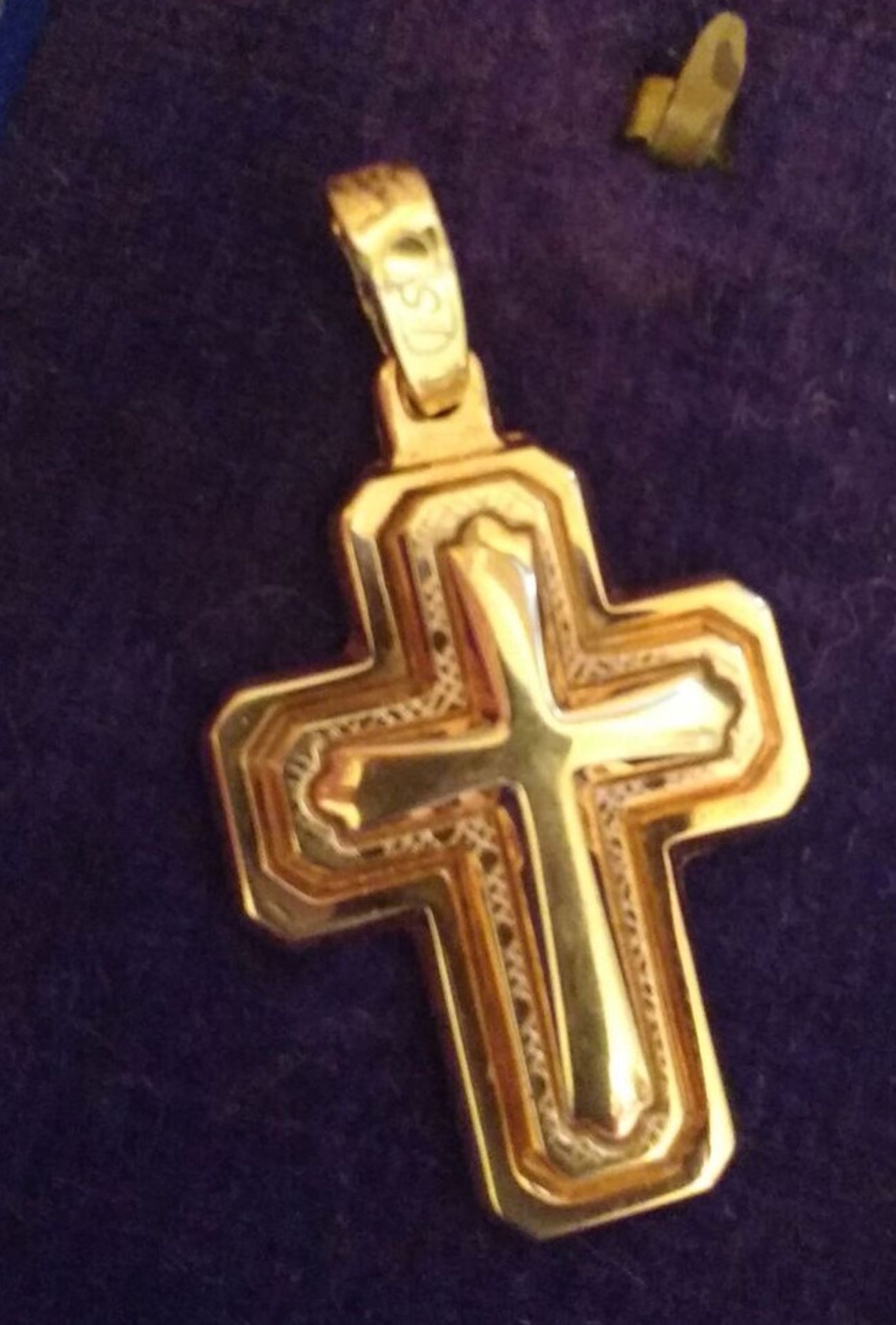 14ct Italian Yellow Gold Crucifix 12.4grms - Image 2 of 5