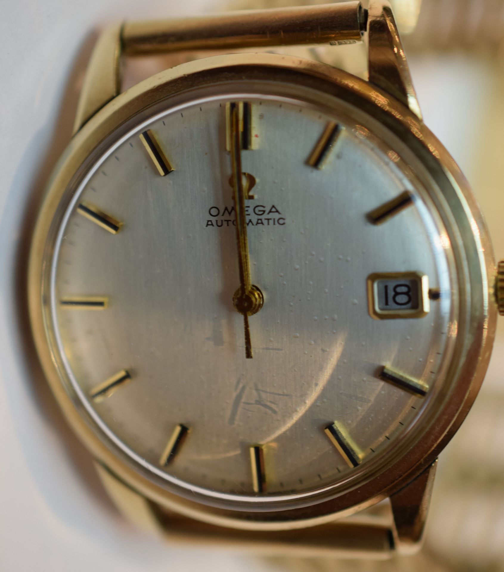 9ct Gold Omega Automatic Date On 9ct Gold Bracelet - Image 4 of 7