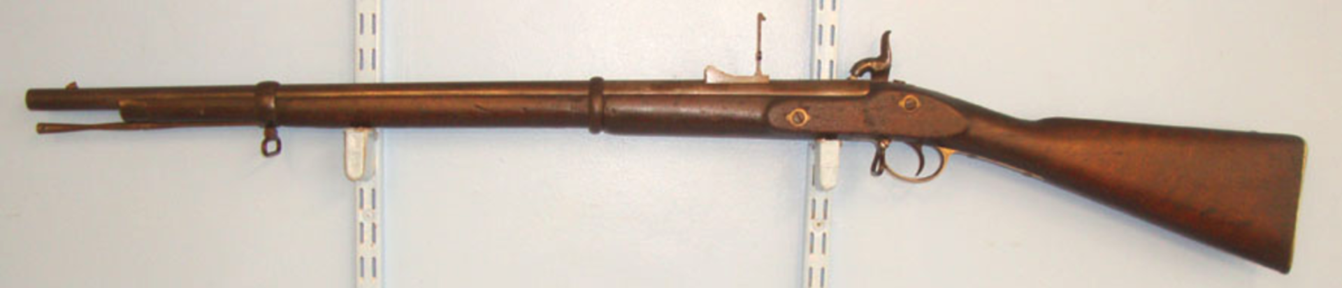 VERY RARE, One Of 16,000 British Crimean War Era 1856 Enfield .577” Cal, Percussion Rifled Musket - Image 2 of 3