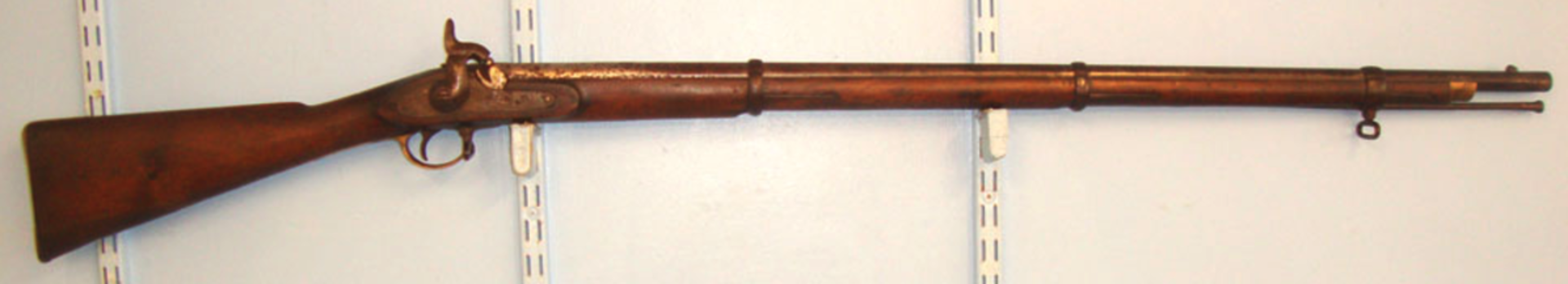 British Crimean War 1855 Dated Enfield Tower 3 Band .577 Percussion Rifle Regiment ‘V Drb2 50’.