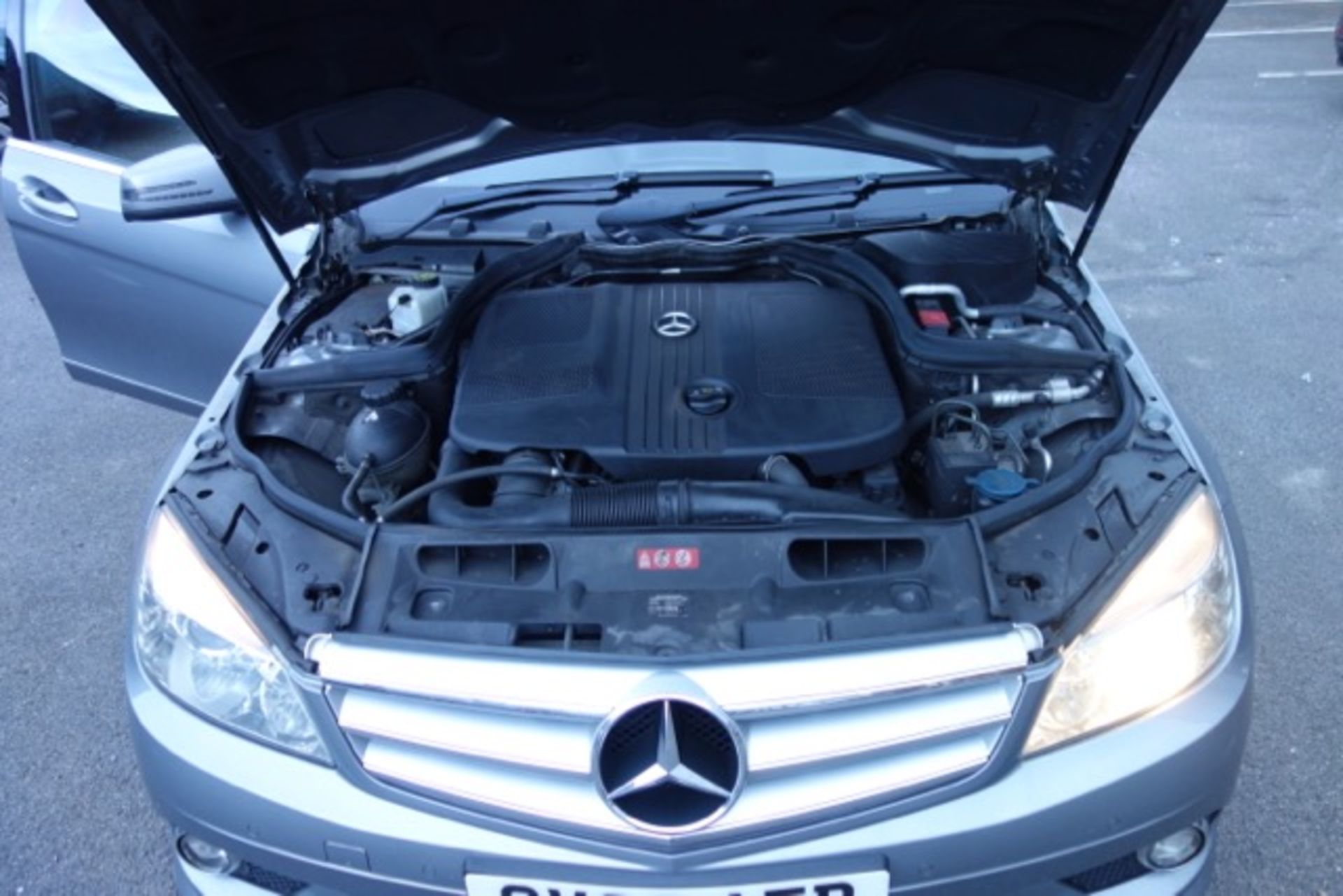 2010 60 REG Mercedes Benz C200 Blue efficiency Sport 2.1CDI. Reserve reduced, next bid will buy. - Image 11 of 19