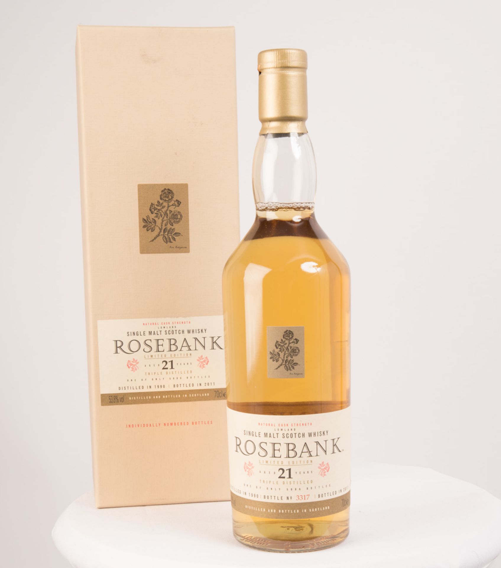 ROSEBANK 21YO LIMITED EDITION Distilled in 1990 and bottled in 2011 as a limited edition of 5886