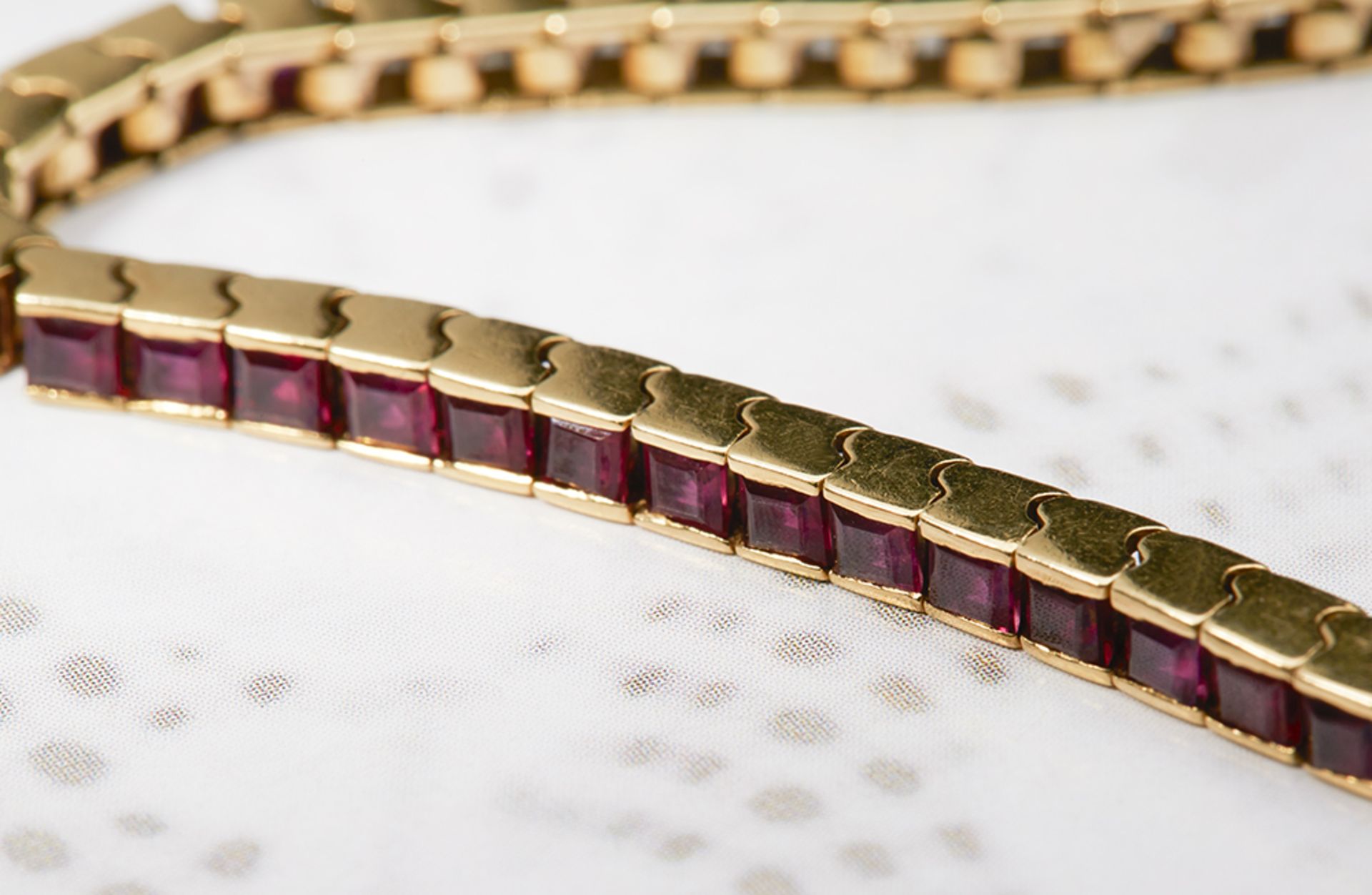 18k Yellow Gold 3.50ct Ruby & 3.50ct Diamond Tennis Bracelet - Image 2 of 6