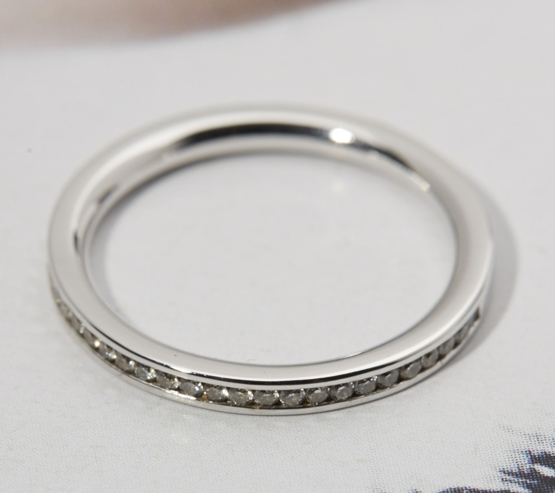 18k White Gold 0.25ct Diamond Half Eternity Ring