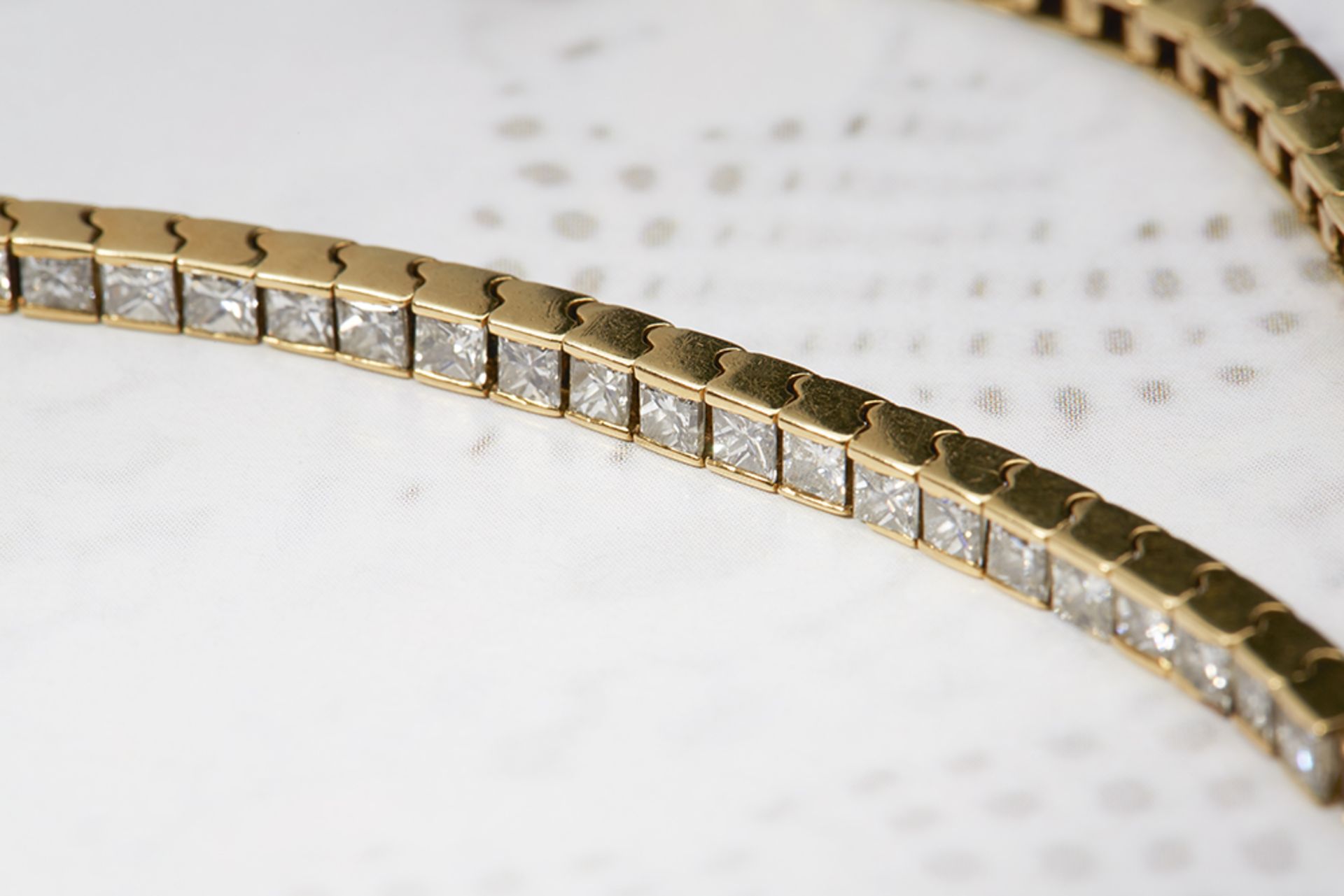 18k Yellow Gold 3.50ct Ruby & 3.50ct Diamond Tennis Bracelet - Image 3 of 6