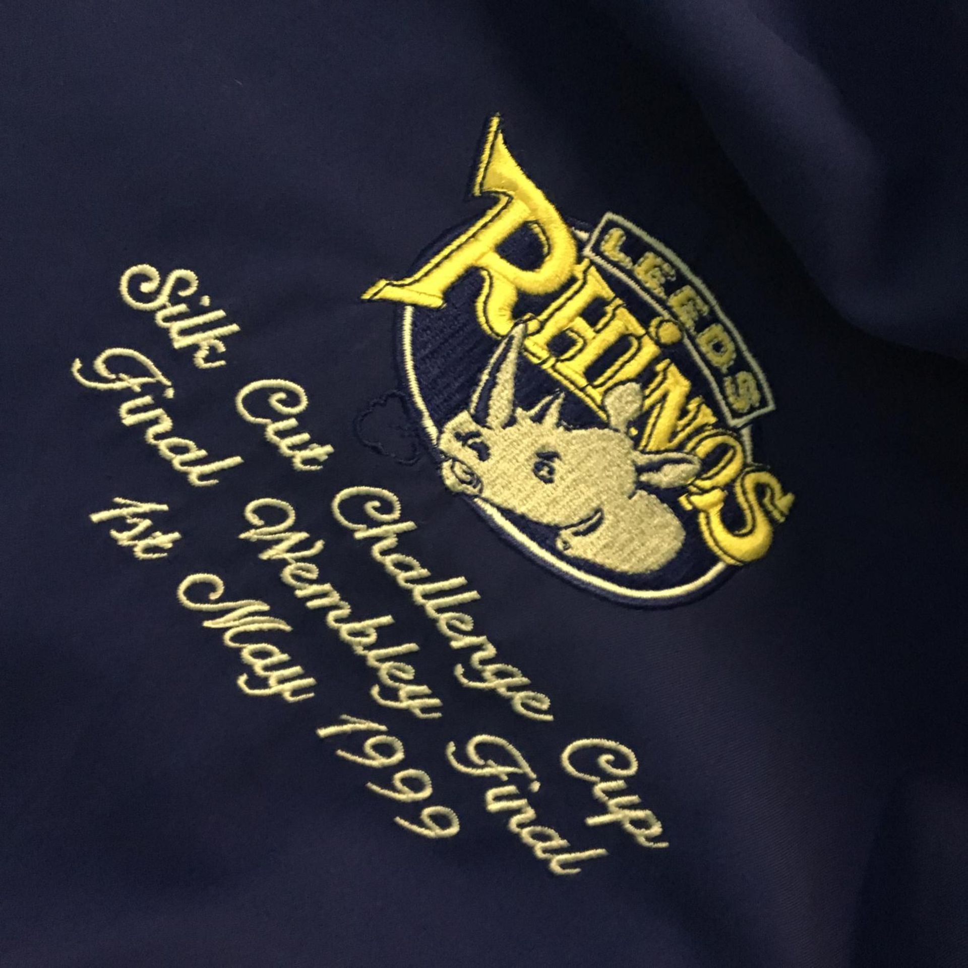 Leeds Rhinos Challenge Cup Final 1999 Jacket with Autograph - Image 2 of 2