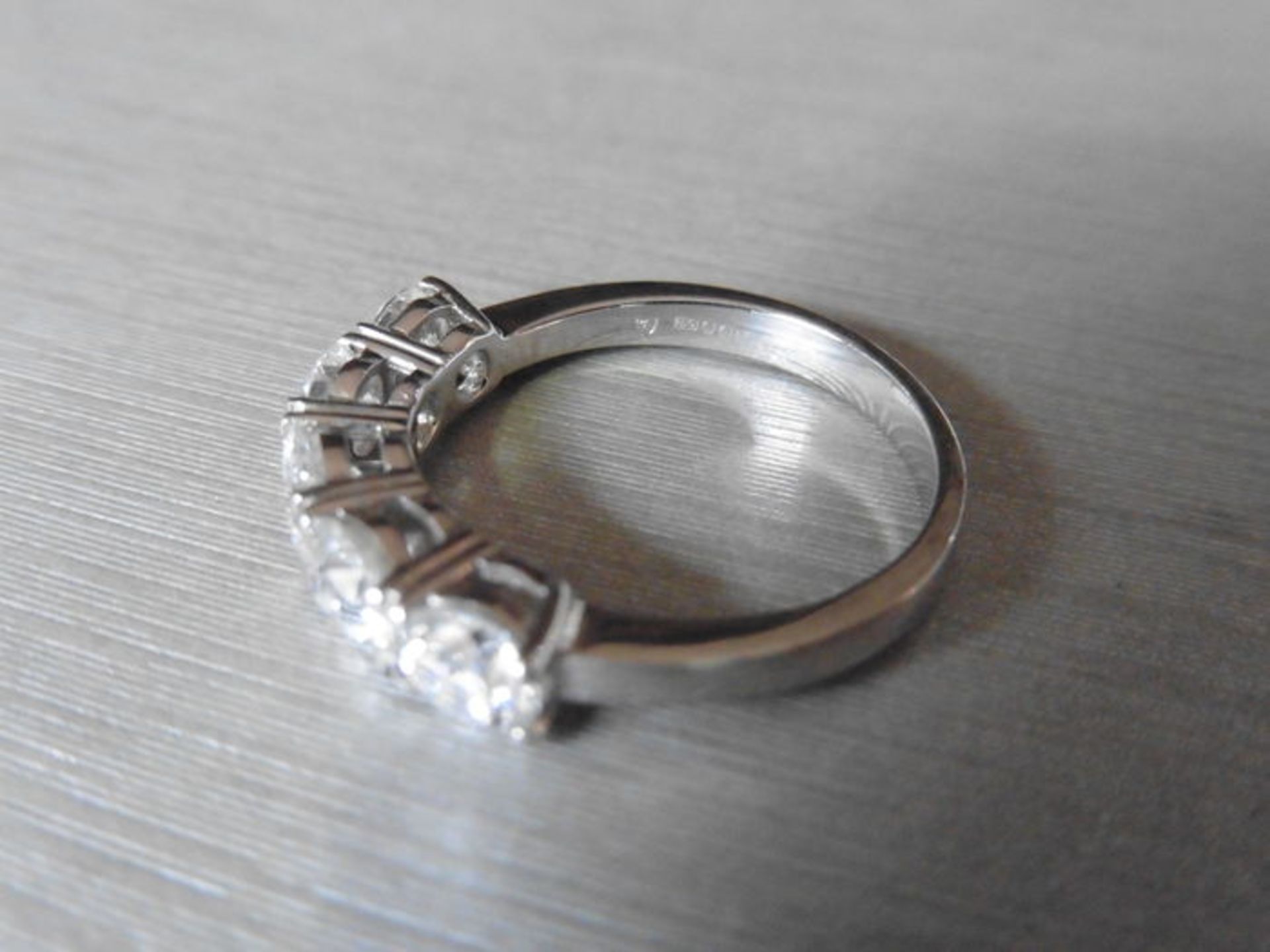 2.00ct Diamond 5 stone ring set with 5 brilliant cut diamonds, I/J colour, si3 clarity. Four claw - Image 3 of 3