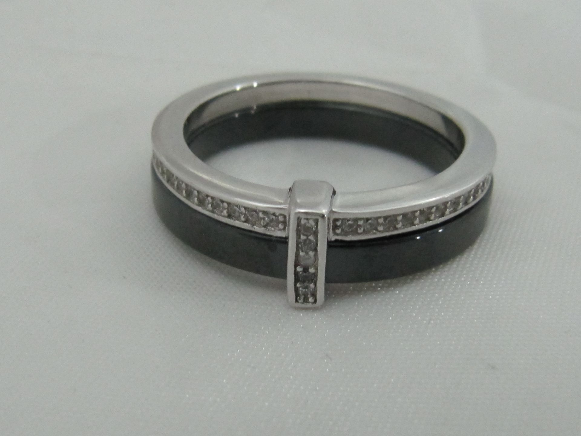 Stunning 10k White Gold Filled Ring. Size S. - Image 3 of 4