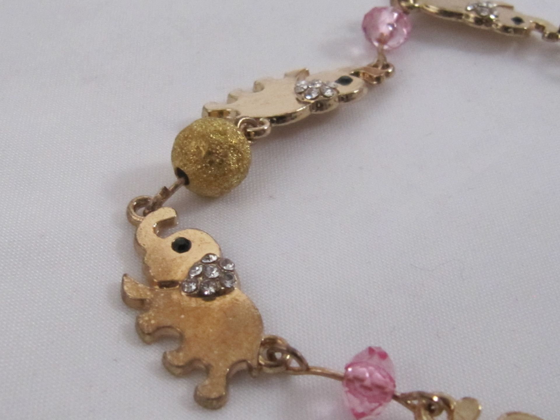 Elephant Themed Fashion Bracelet. - Image 3 of 3