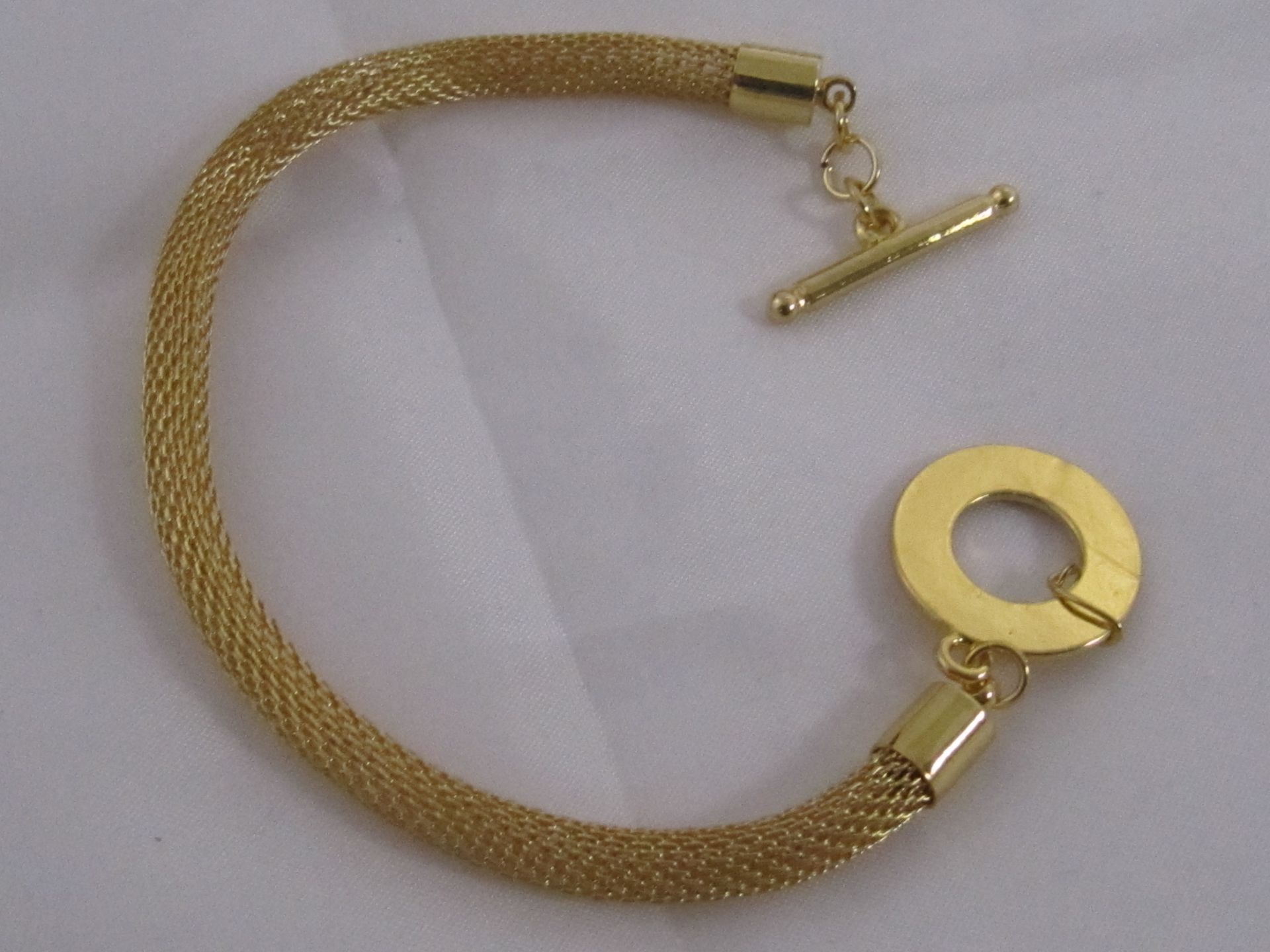 Gold Fashion Bracelet. - Image 3 of 4