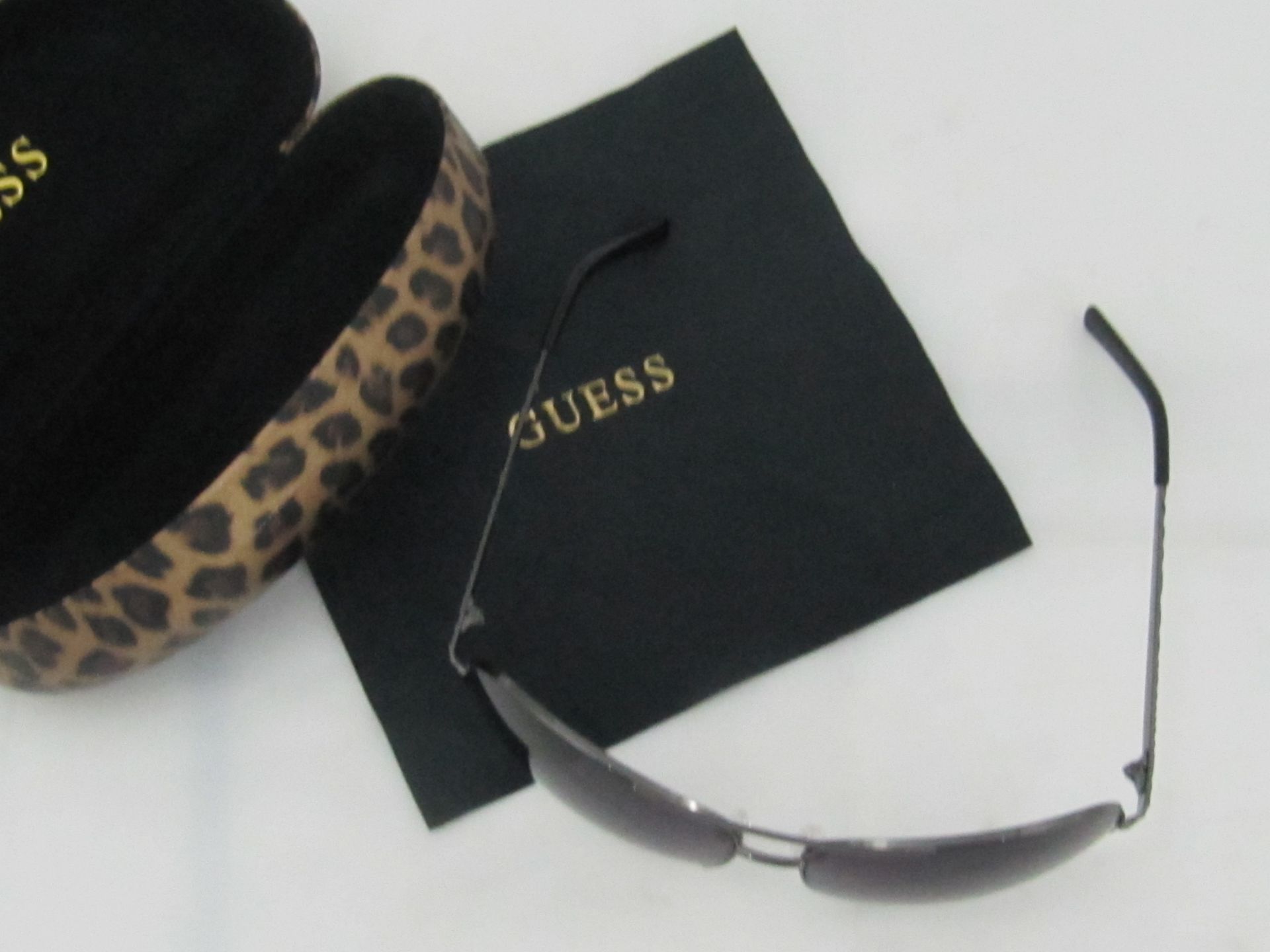 Guess Sunglasses. - Image 4 of 4