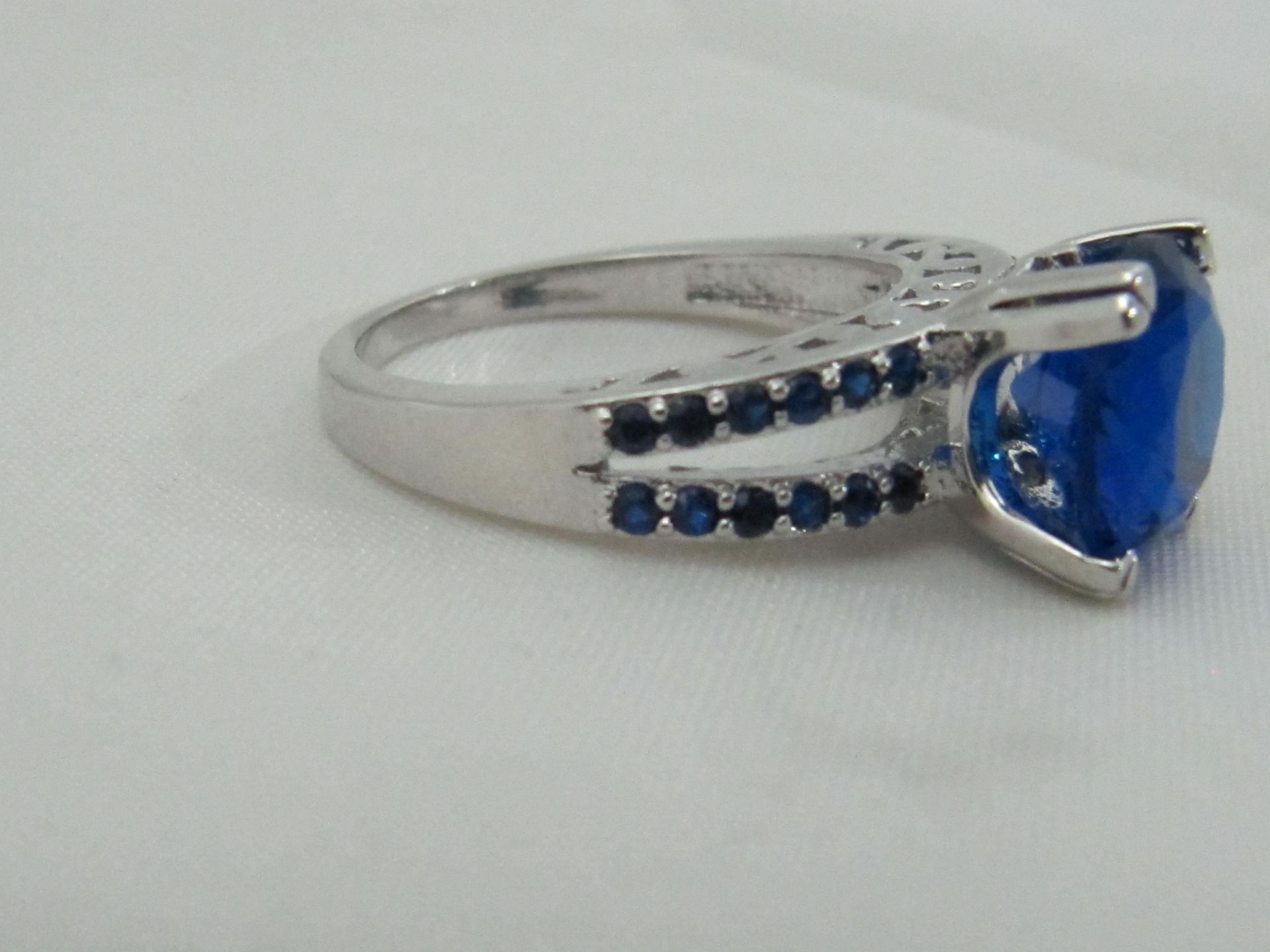 10k White Gold Filled with Blue Sapphires. Size P. - Image 2 of 4