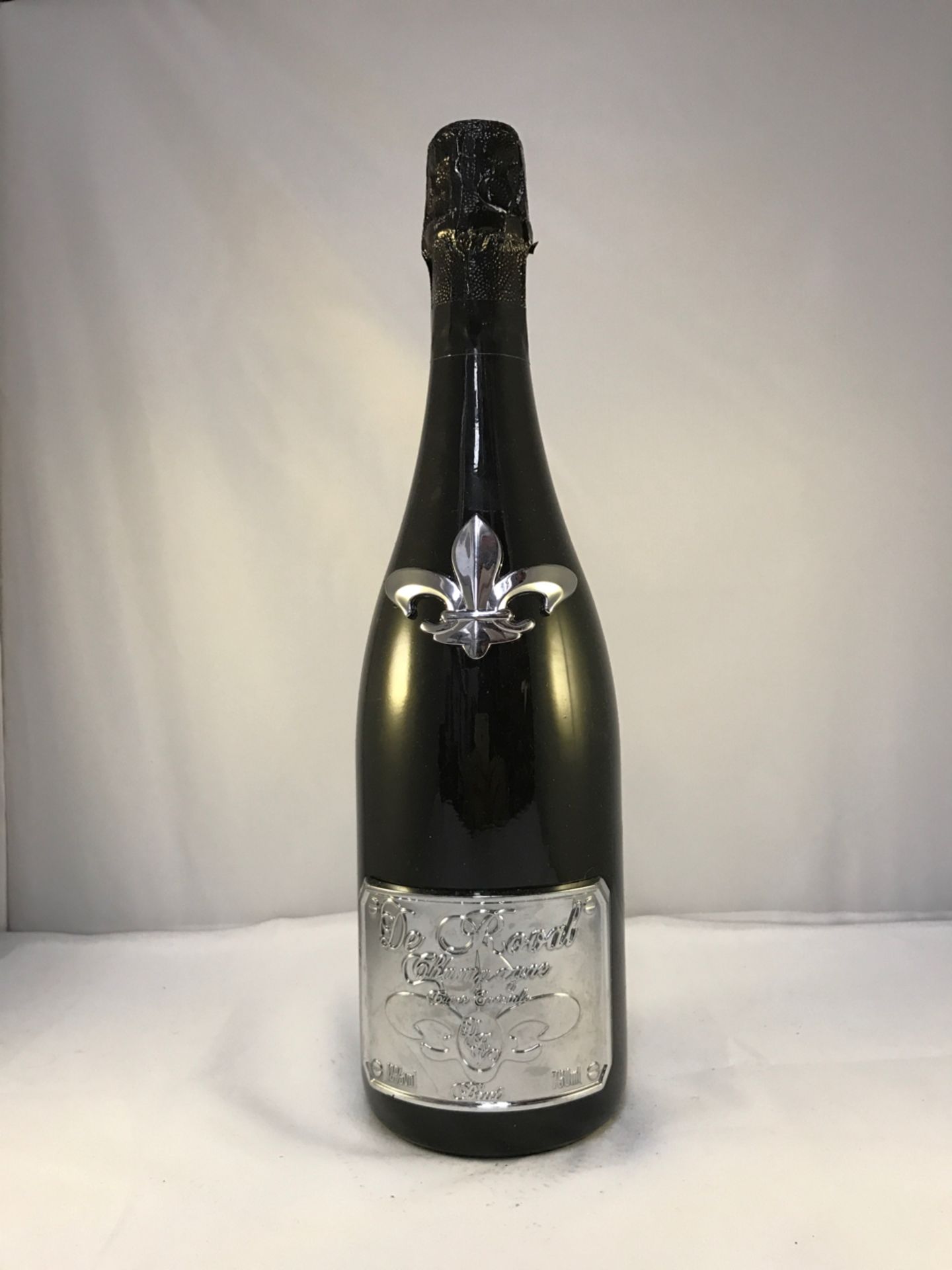 De Roval Champagne Cuvee Speciale Brut 2009 Platinum 750ml Bottle