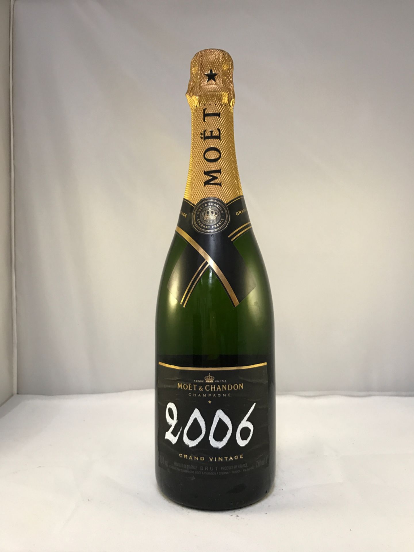 Moet & Chandon Champagne Grand Vintage 2006 750ml Bottle