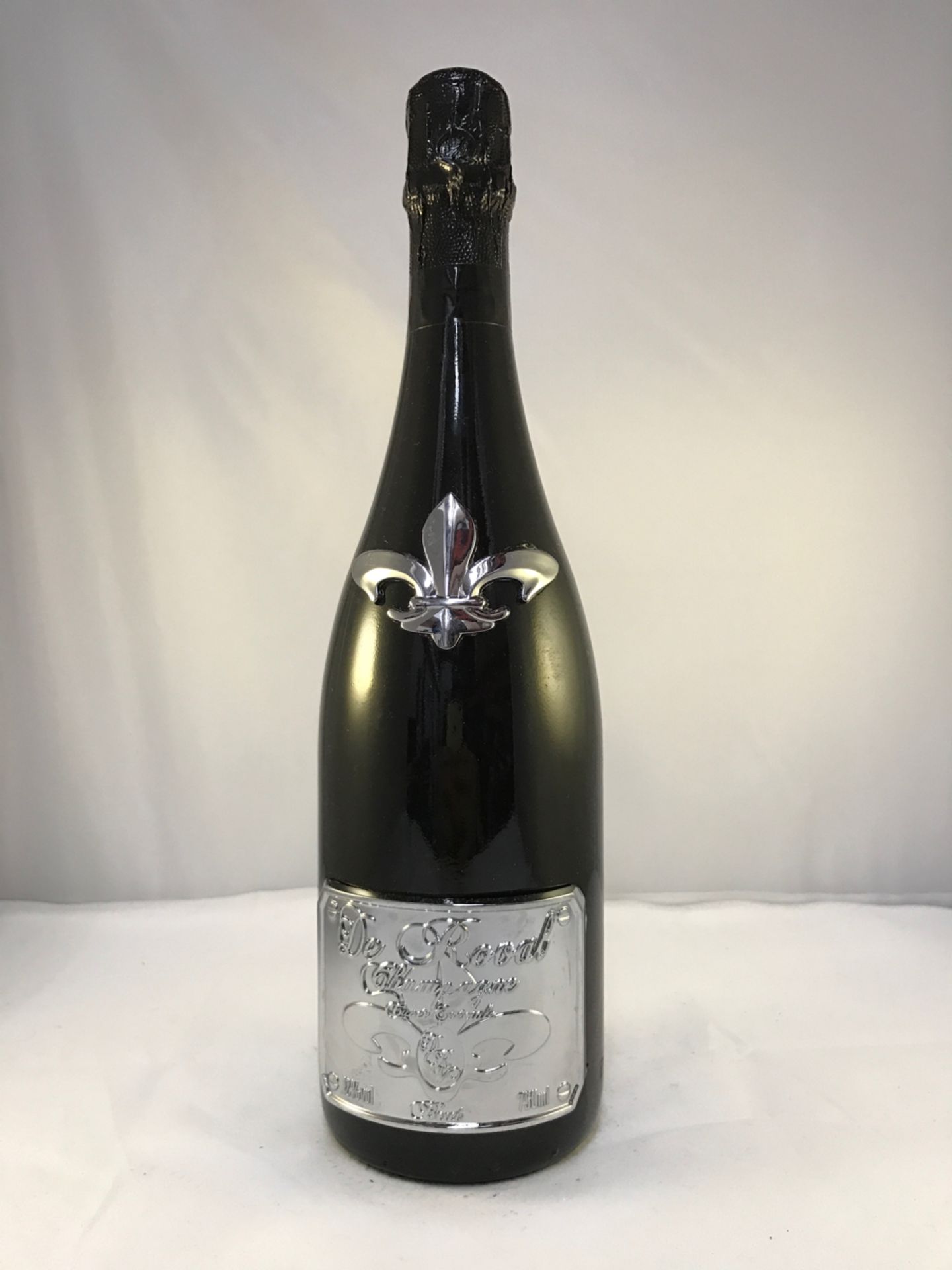 De Roval Champagne Cuvee Speciale Brut 2009 Platinum 750ml Bottle