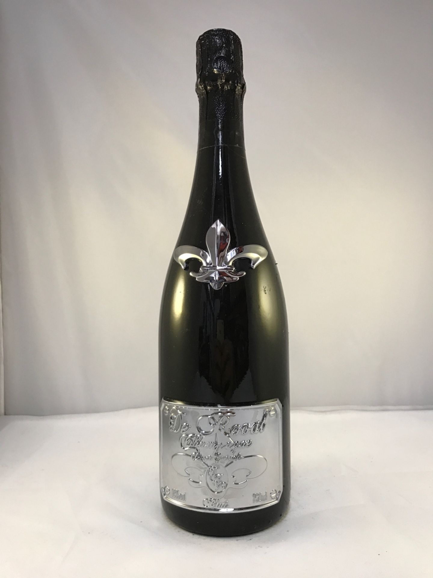De Roval Champagne Cuvee Speciale Brut 2009 Platinum 750ml Bottle