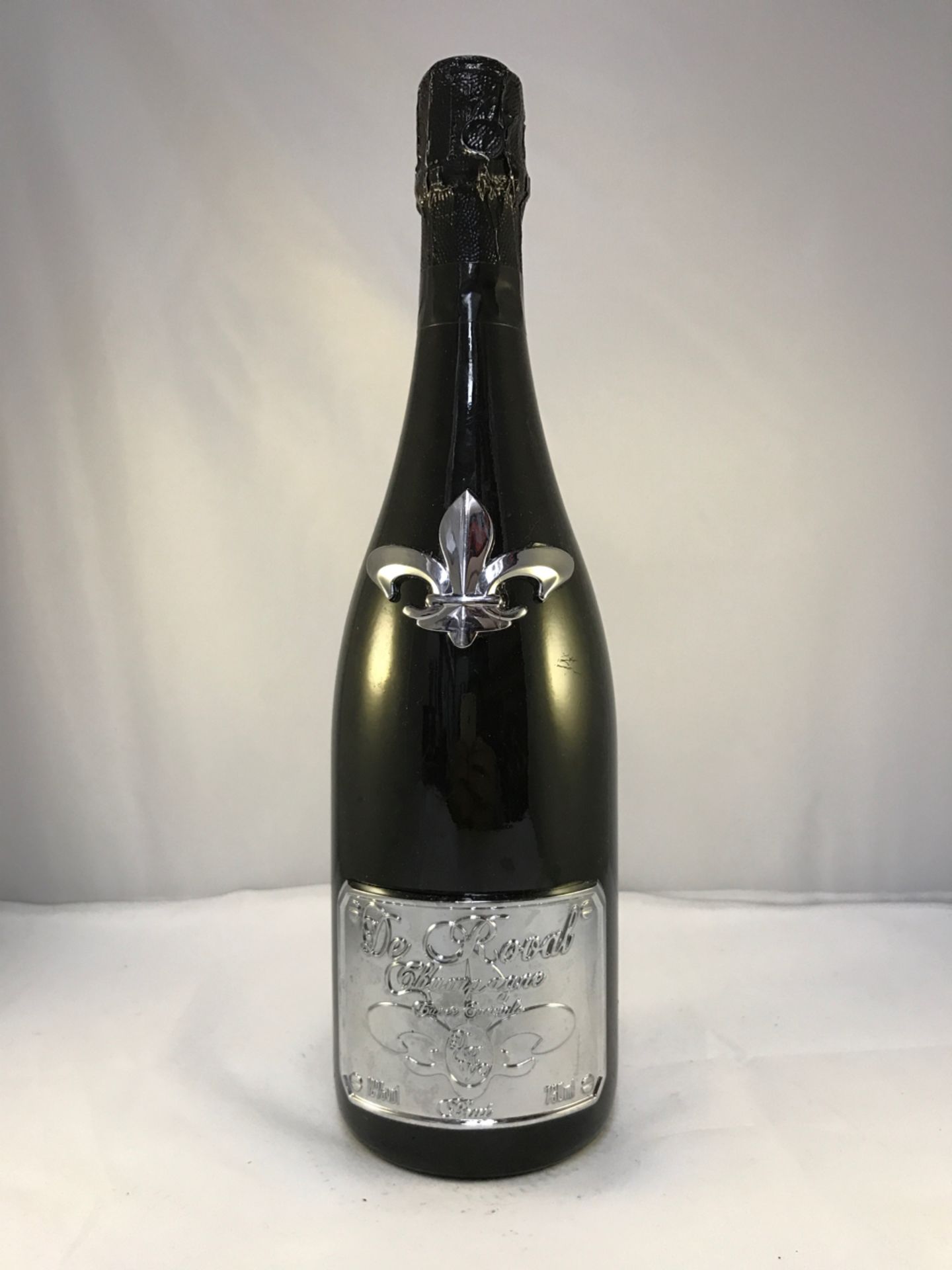 De Roval Champagne Cuvee Speciale Brut 2009 Platinum 750ml Bottle