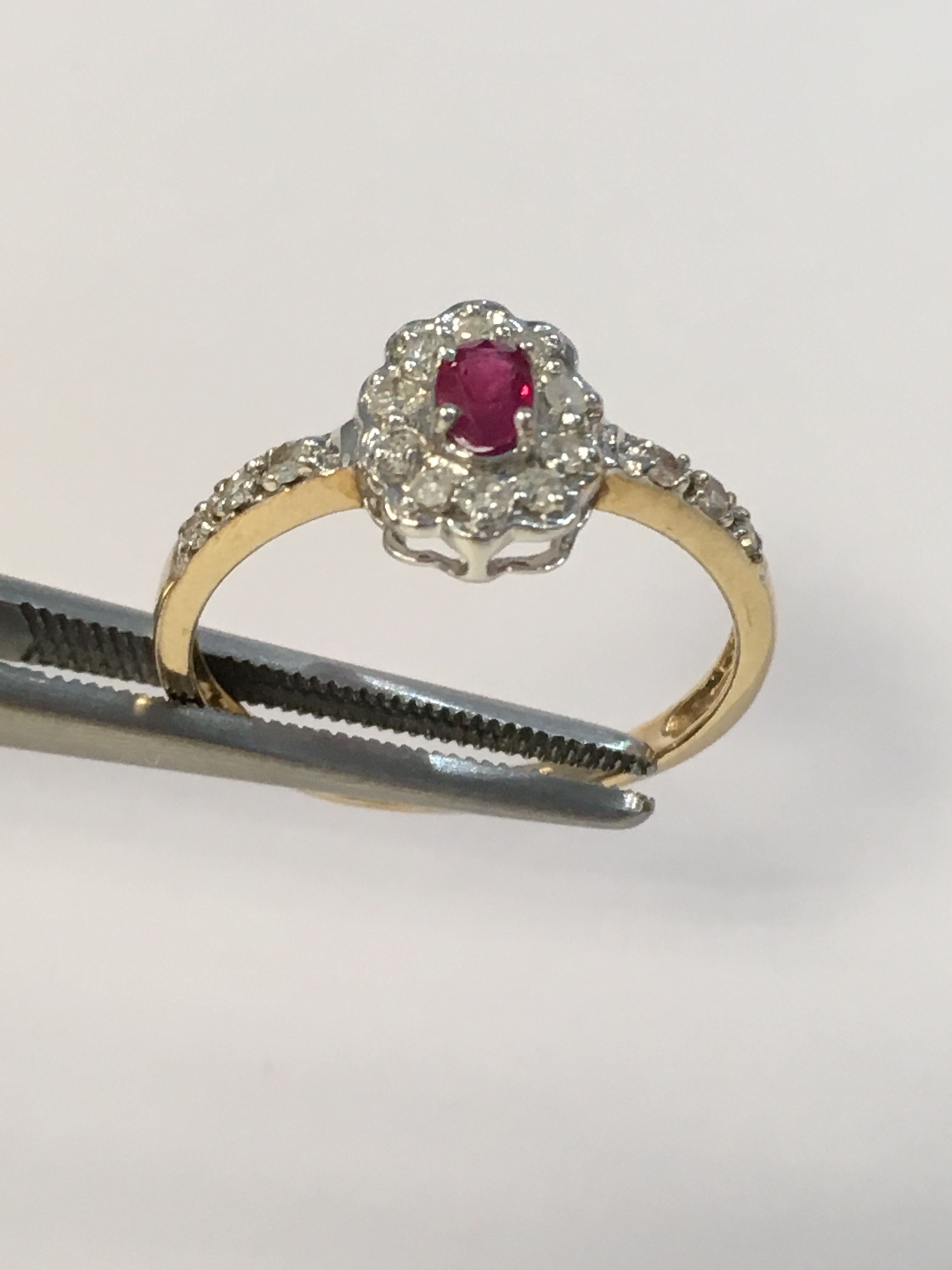 10K Yellow Gold with Burmese Ruby and Cluster Diamonds 0.12ct - Image 2 of 3