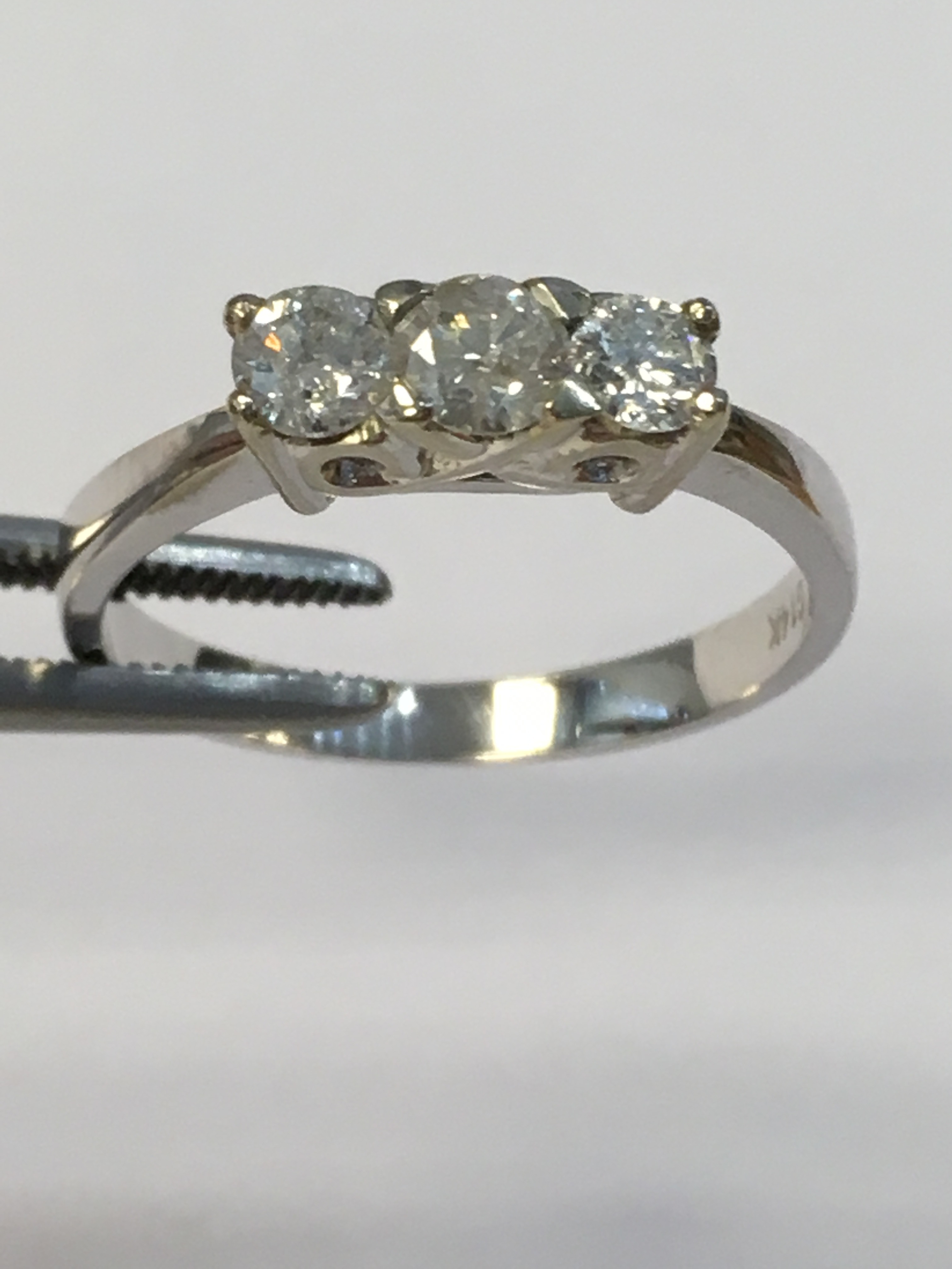 14K White Gold Engagement Ring with 3 set diamonds Hallmoarked - Image 2 of 3