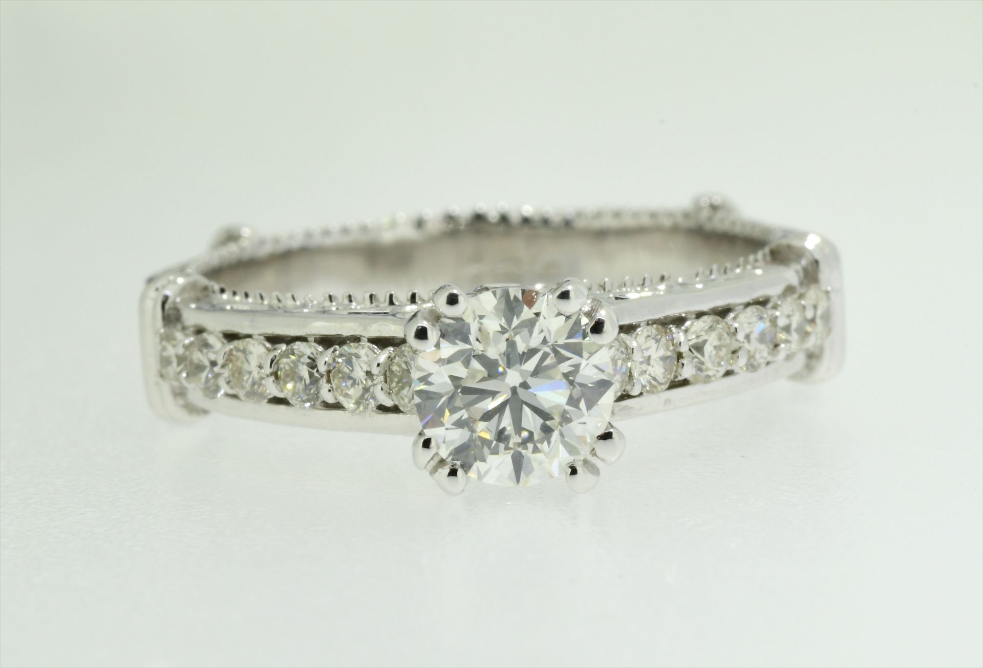 Diamond Ring (VALUATION £7690) - Image 3 of 5
