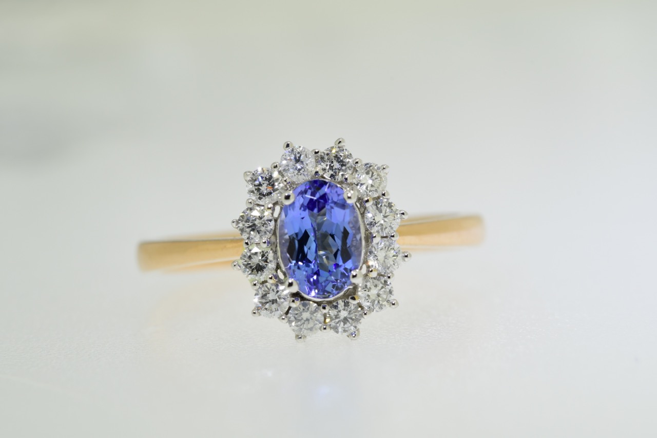 Tanzanite & Diamond Ring (VALUATION £1695)