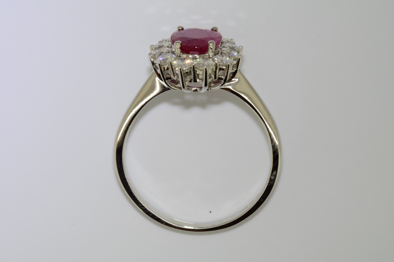 Ruby & Diamond Ring (VALUATION £2375) - Image 2 of 3