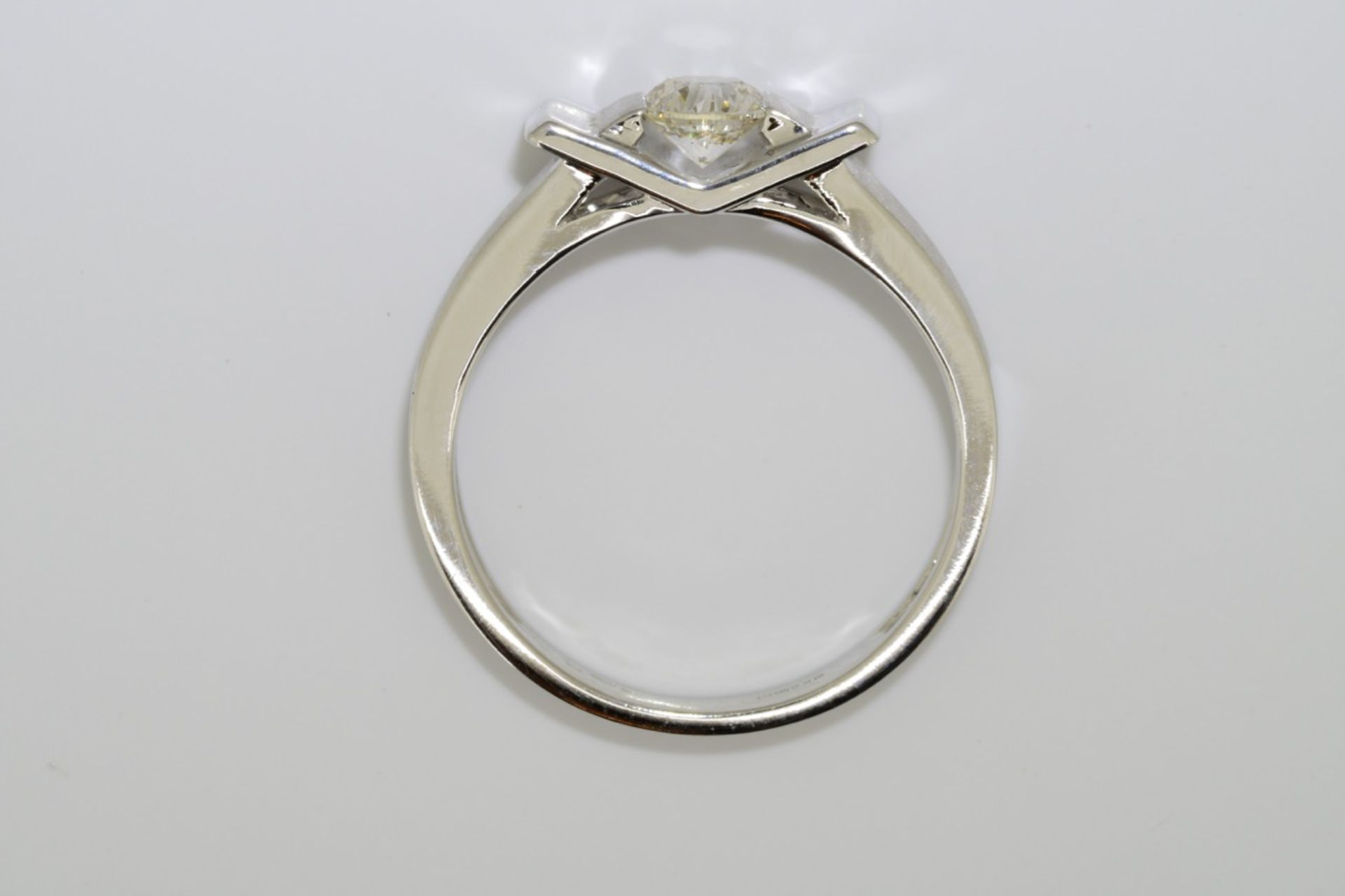 Diamond Ring (VALUATION £4120) - Image 2 of 4