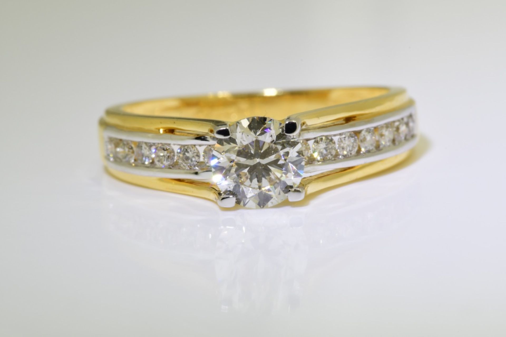 Diamond Ring (VALUATION £7485)