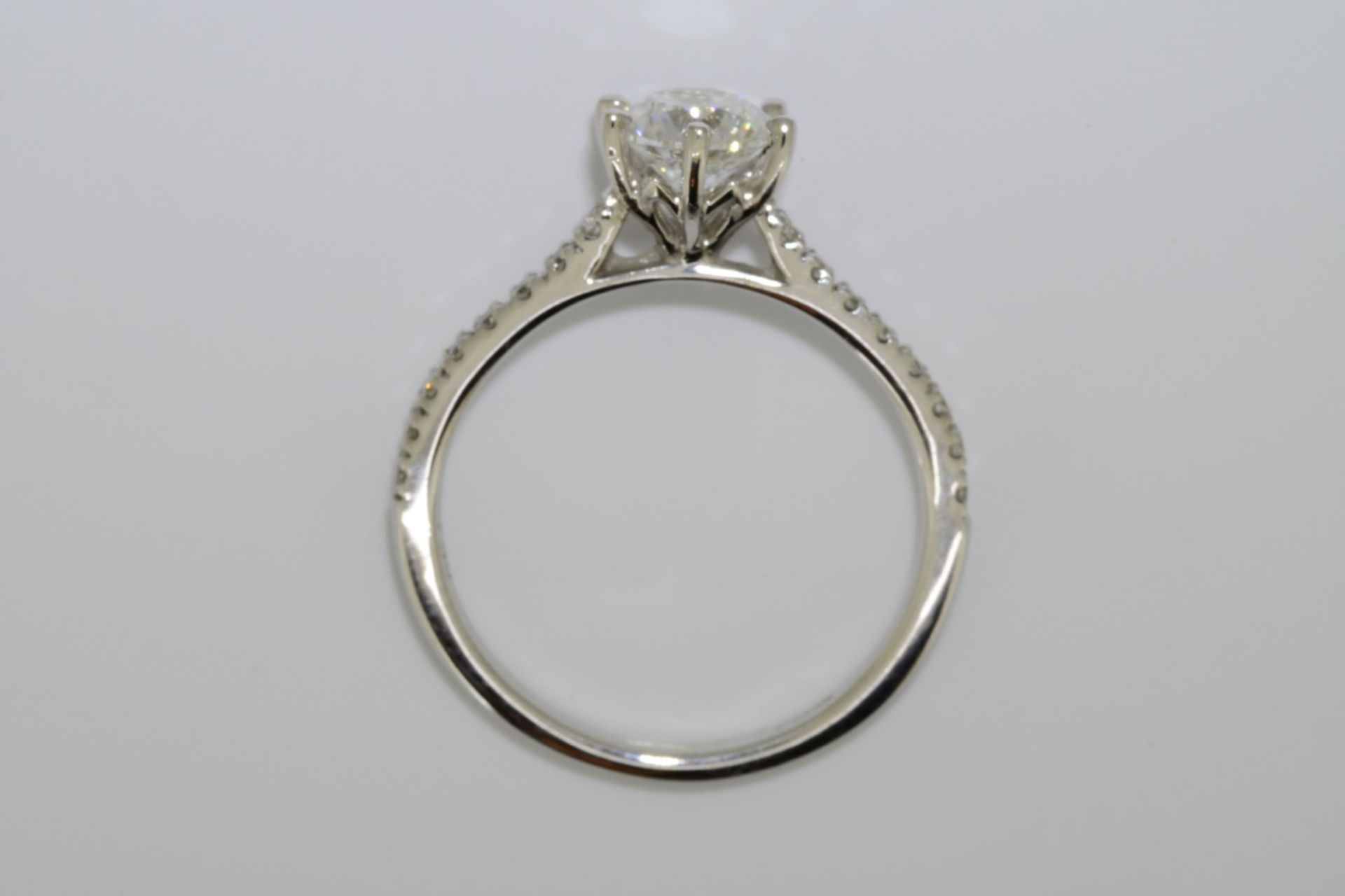 Diamond Ring (VALUATION £9800) - Image 2 of 4