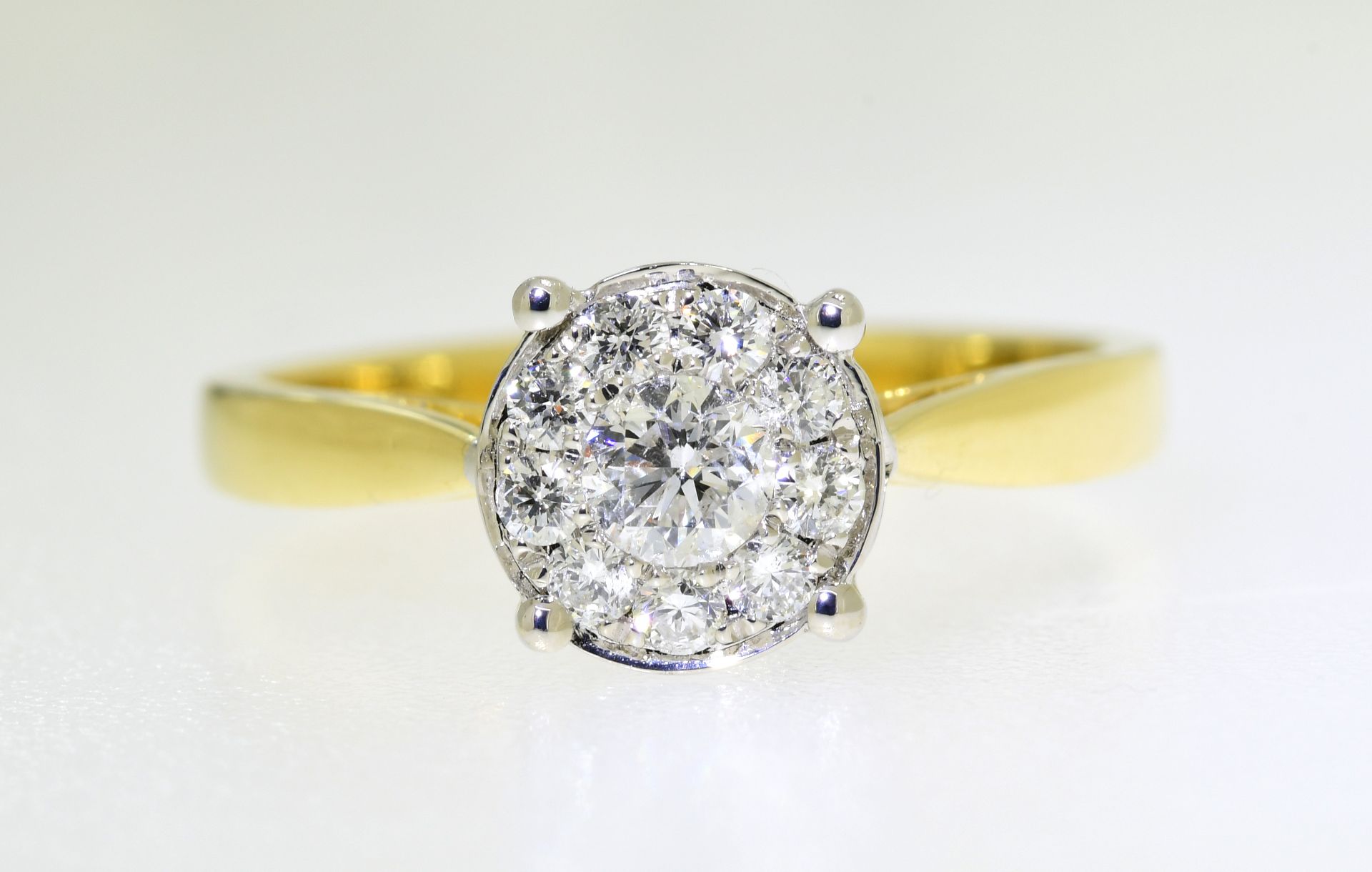 Diamond Ring (VALUATION £1675)