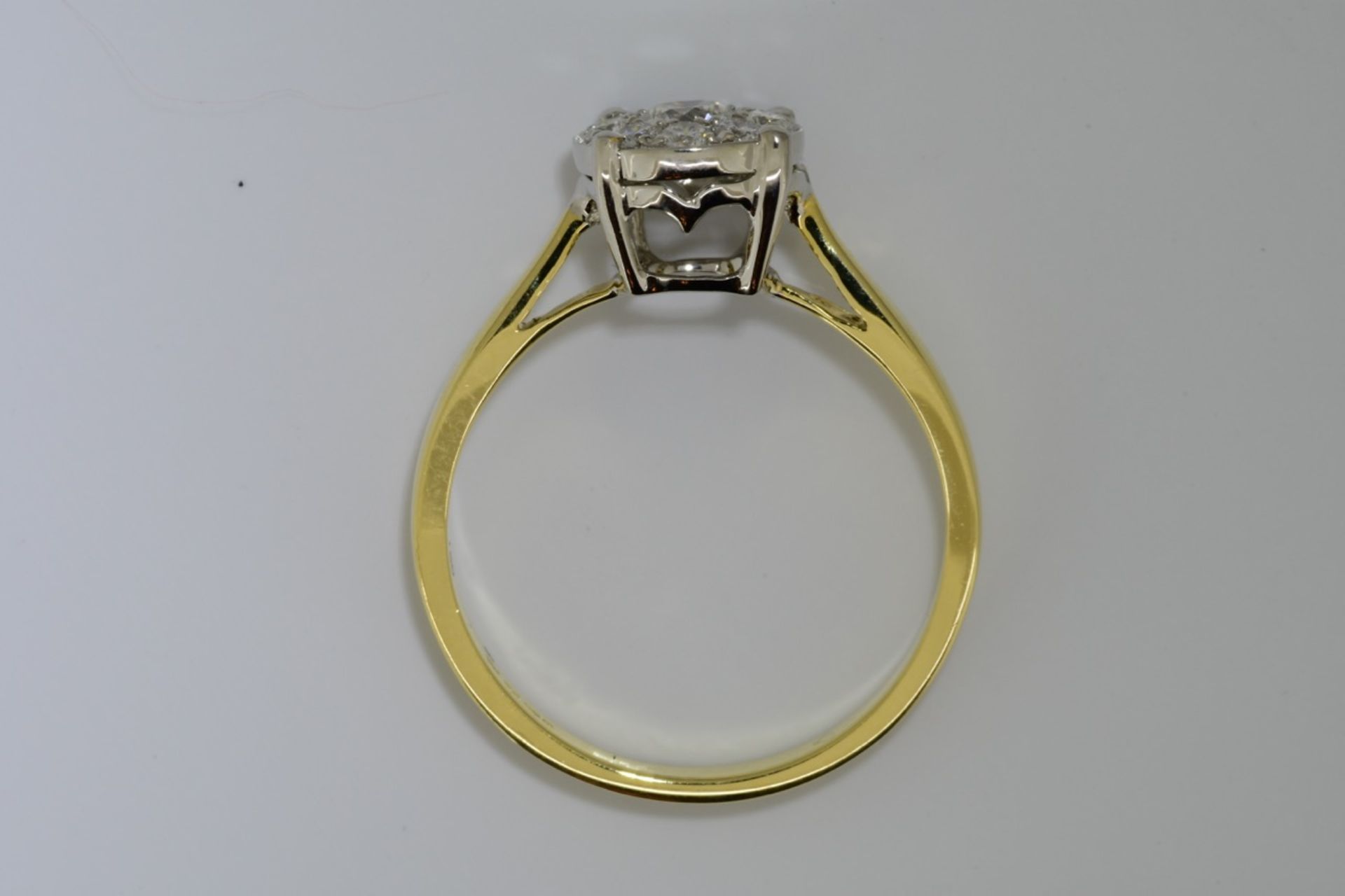 Diamond Ring (VALUATION £1675) - Image 2 of 4