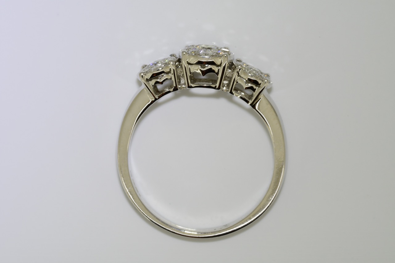 Diamond Ring "Triple cluster" Ring (VALUATION £1575) - Image 3 of 4