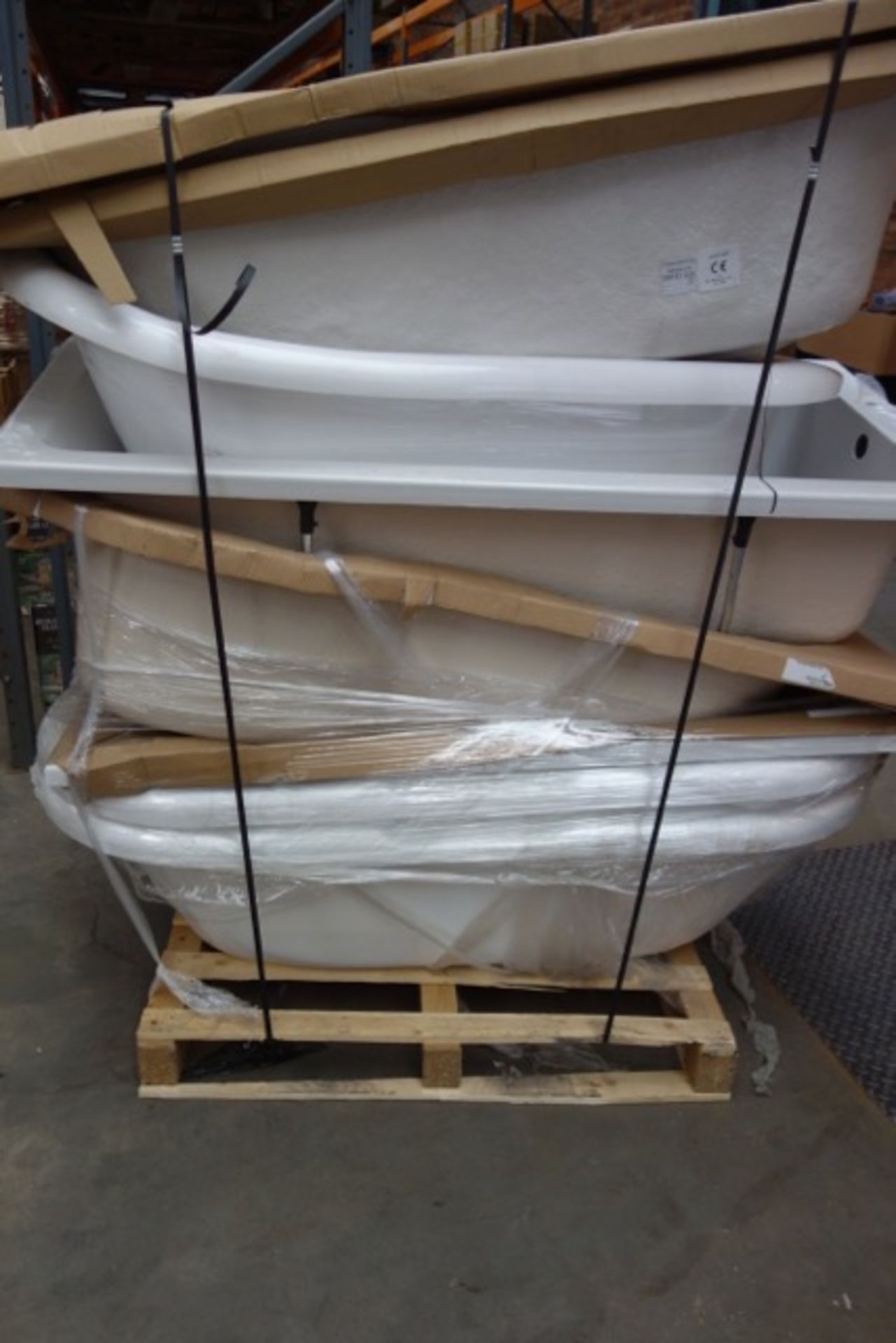(1) PALLET TO CONTAIN 8 VARIOUS BATHS - IN VARIOUS SIZES & STYLES. RRP IN EXCESS OF £1,500.