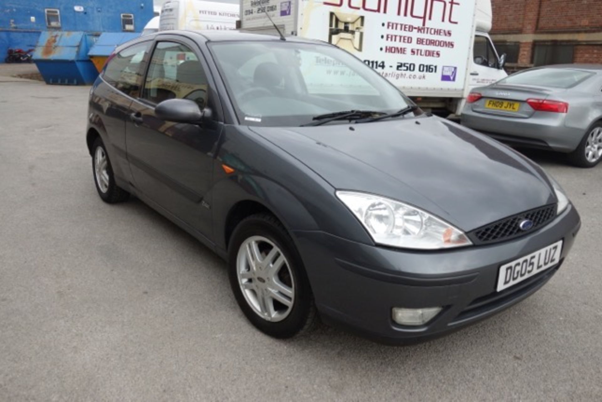 2005 REGISTERED FORD FOCUS ZETEC 1.6 PETROL MOT UNTIL: 22 November 2017 FULL SERVICE HISTORY.