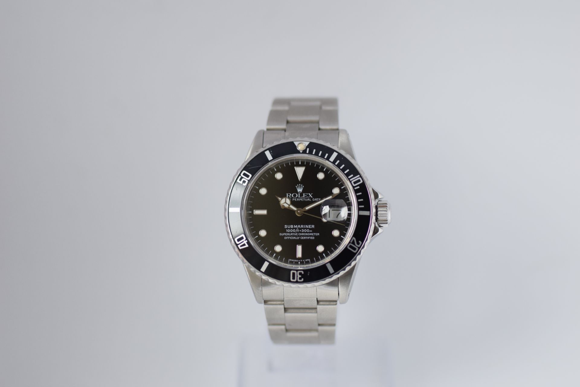 ROLEX 16800 VINTAGE SUBMARINER with ROLEX BOX - Image 2 of 9