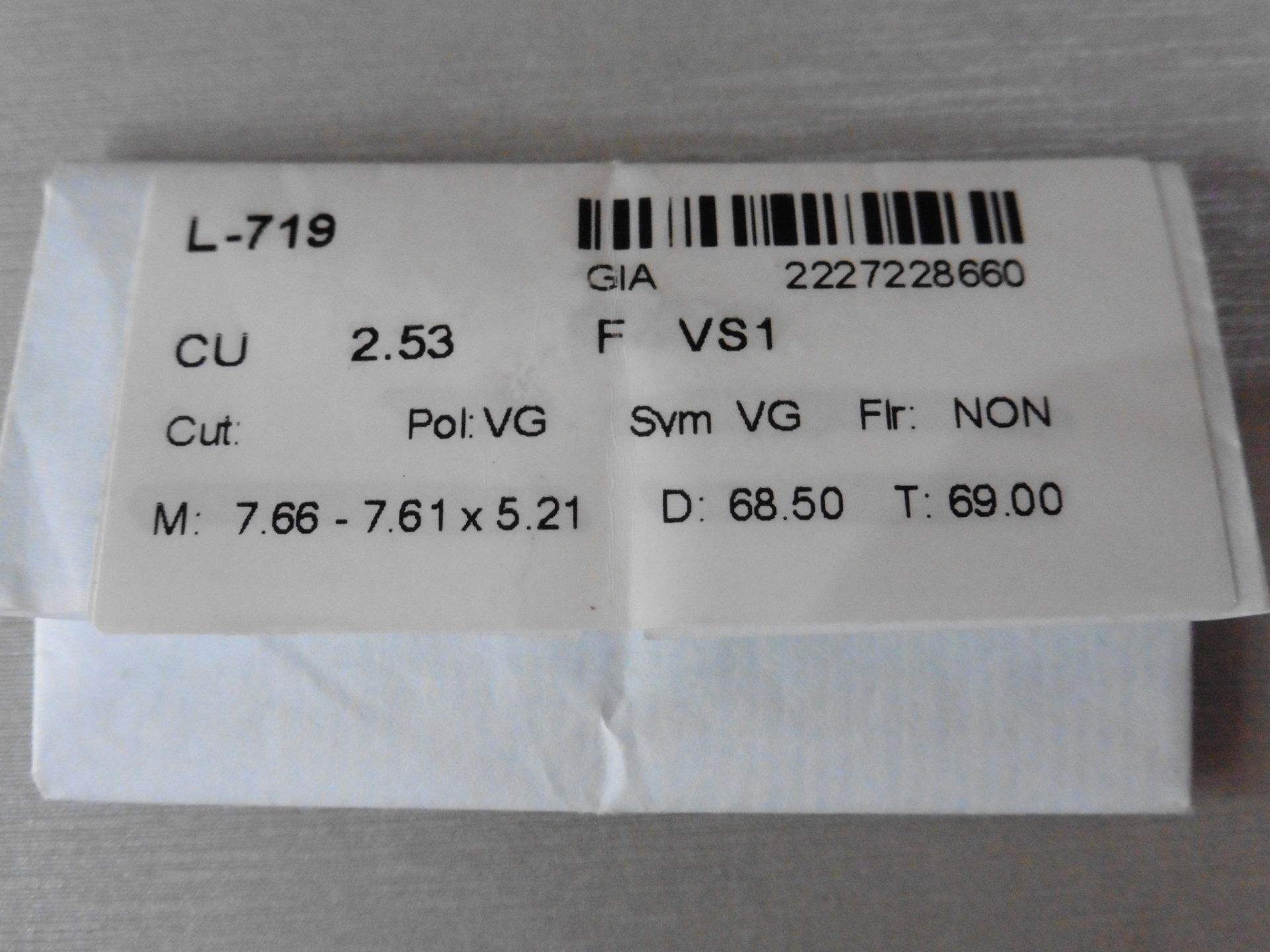 2.53ct single cushion cut diamond F colour VS1 clarity. 7.66 x 7.61 x 5.21mm. Suitable for - Image 6 of 7