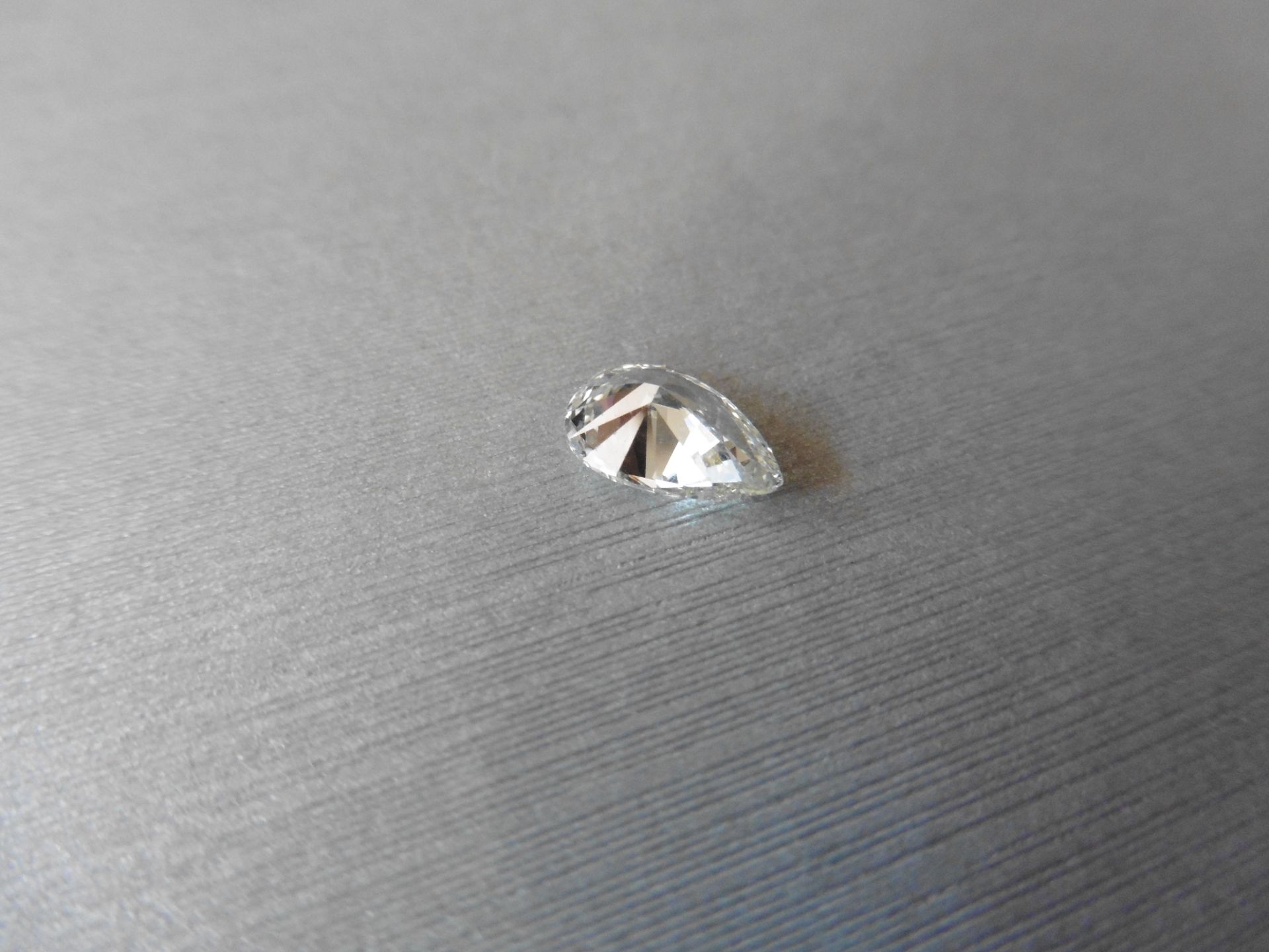 1.47ct single pear cut diamond K colour VS1 clarity. 9.61 x 6.46 x 3.80. Suitable for mounting in - Image 2 of 5
