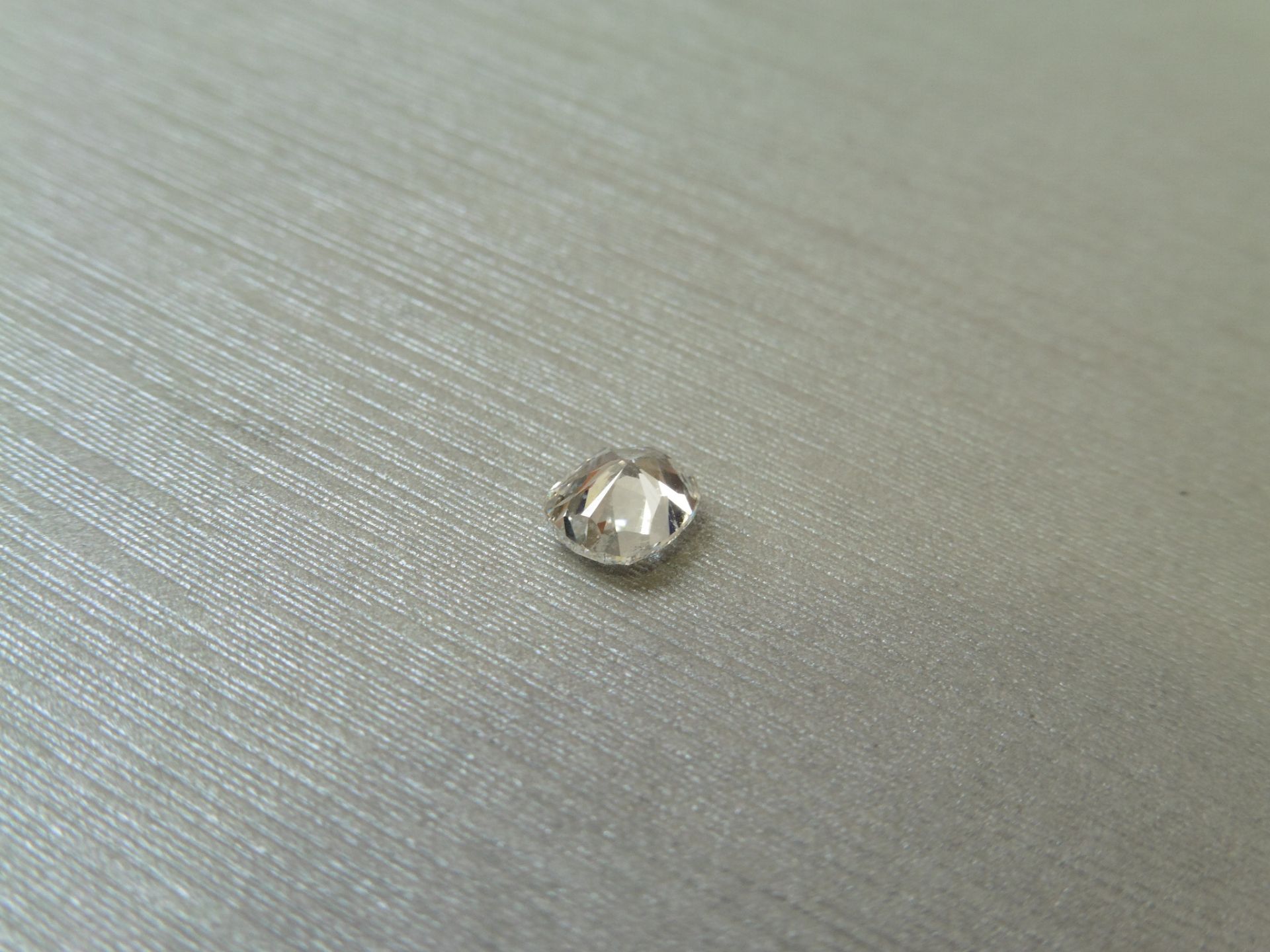 1.01ct single cushion cut diamond. Measurements 6.41 x 5.29 x 3.57mm. F colour and Si2 clarity. - Image 2 of 5