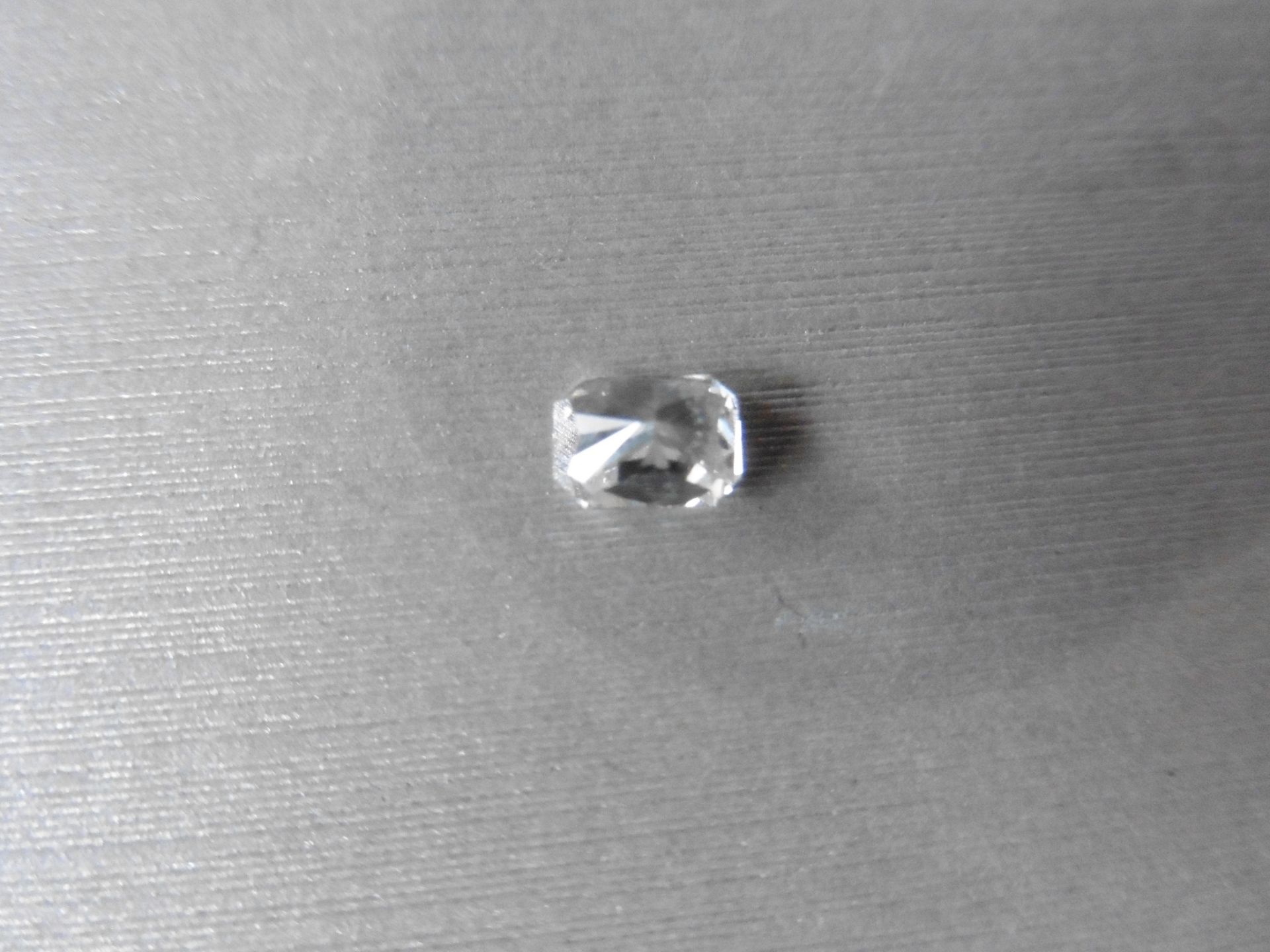1.02ct single radiant cut diamond, measures 6.44 x 4.90 x 3.78mm . H Colour, SI2 clarity. No - Image 4 of 5