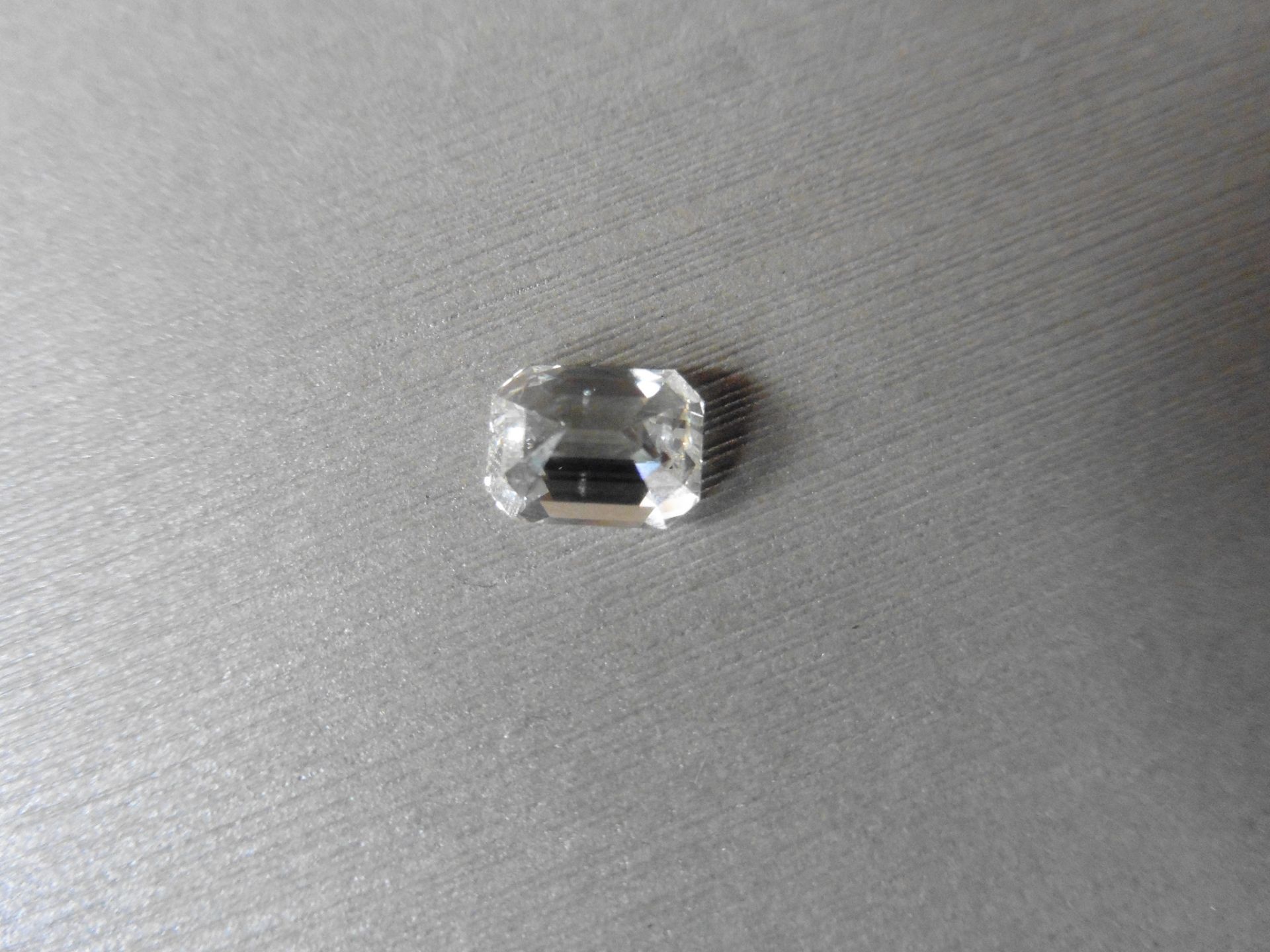 2.01ct single emerald cut diamond, measures 8.06 x 6.08 x 4.23mm J colour, SI3 clarity. No - Image 4 of 5