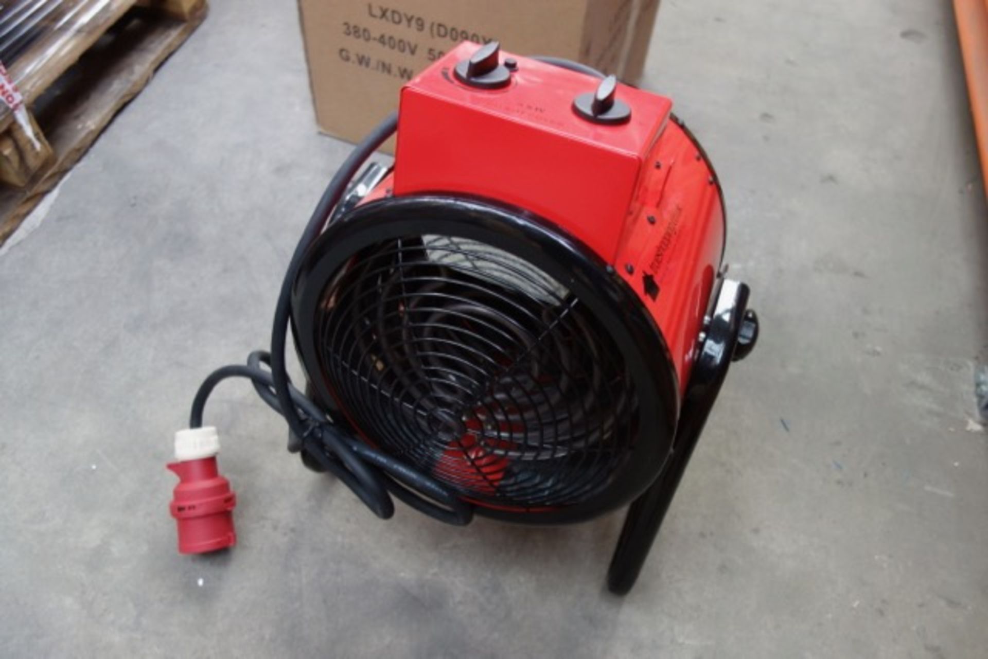 1 x 9KW Industial Fan Heater. 380-400v-50Hz 9KW. Very high heat output. RRP £299.99.