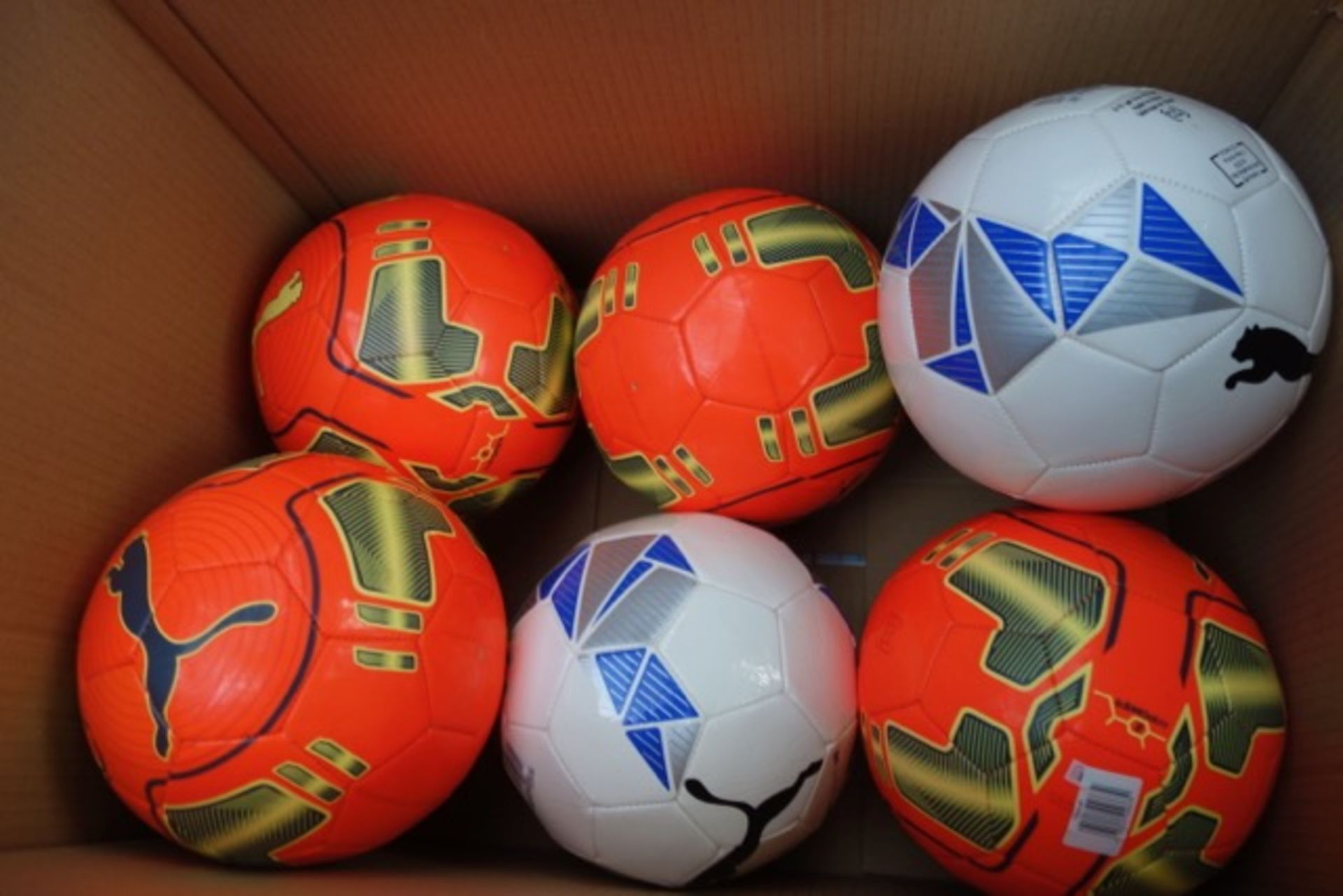 6 x Various Puma Footballs Size 5. Brand New stock from a major UK retailer