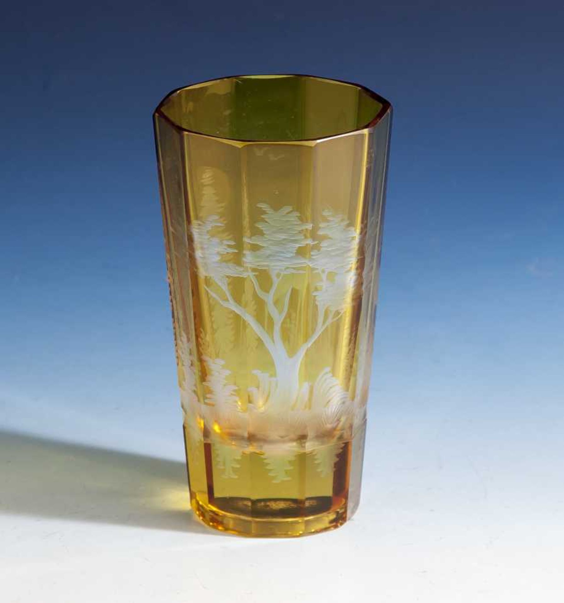 Jagdliches Glas, 19. Jahrhundert, 10-fach facettiert, nach oben auslaufend, farblosesGlas,