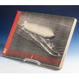 Zigarettenbilderalbum "Zeppelin-Weltfahrten, II. Buch", mit 87/155 Bildern u.Bronzefolie-Prägung des