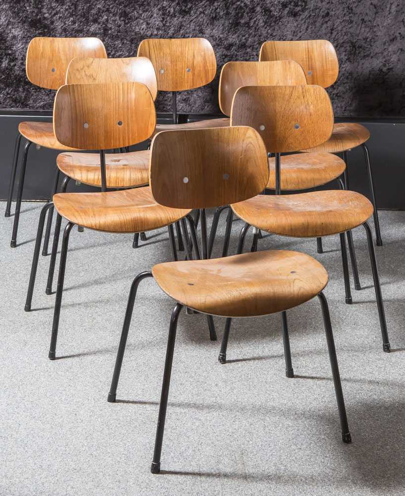 8 gleiche Stühle, Wilde Spieth, Modell Nr. SE 68 SV, Entw.: Eiermann, Egon (1904-1970),auf