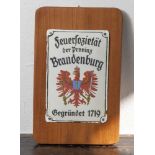 Emailschild, "Feuersozietät der Provinz Brandenburg. Gegründet 1719", gewölbt, auf weißemFond