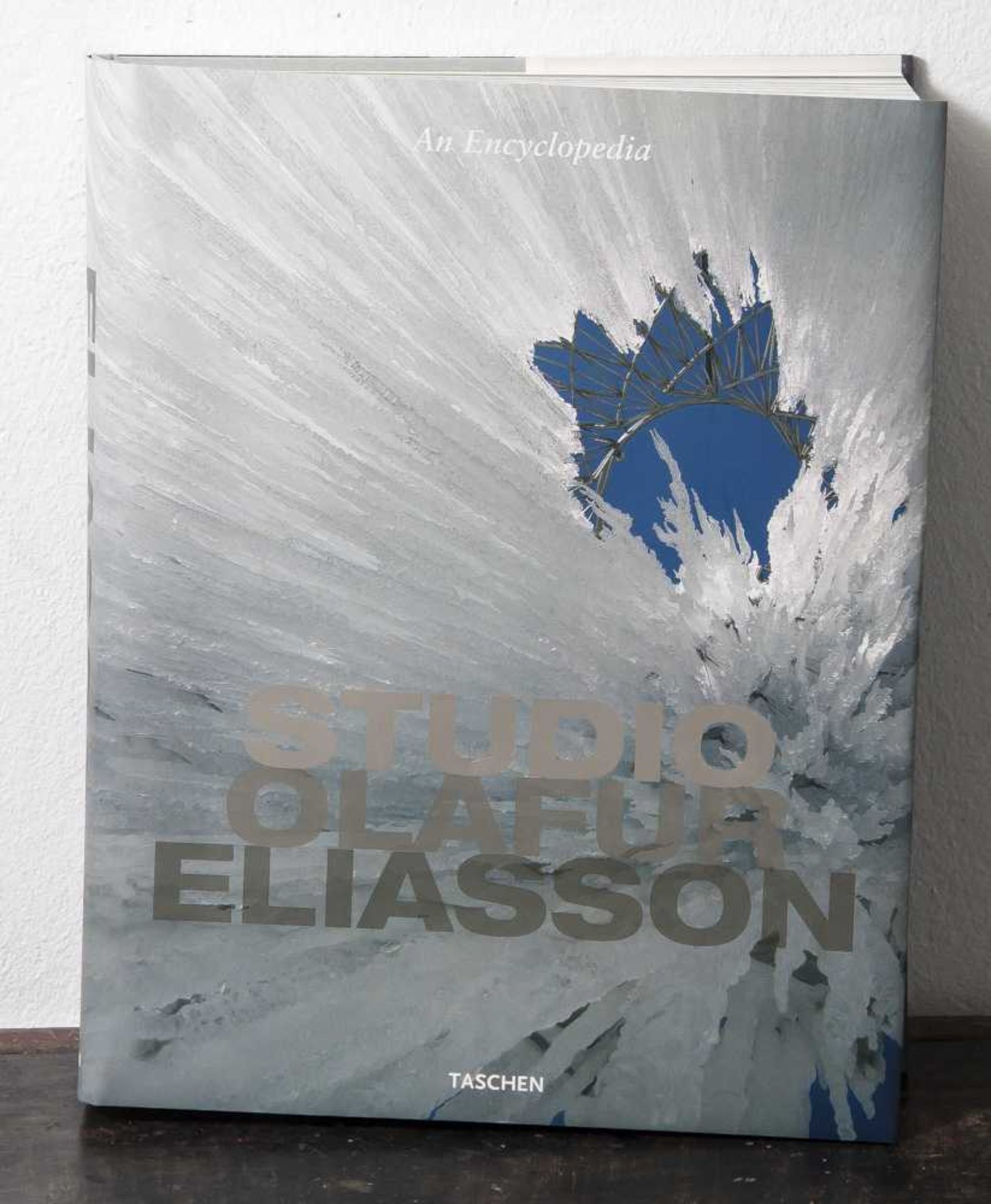 Studio Olafur Eliasson, An Encyclopedia, Anna Engberg-Pedersen, Taschen, Köln 2008, 527S., ca. 40