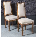2 gleiche Stühle, wohl Louis Majorelle Nancy, um 1900, Mahagoniholz massiv, Rahmengeschnitzt u.