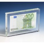 100 Euro Banknote hinter Plexiglas, 2002, bez. "Genuine _ 100 Banknote" H. ca. 12 cm, Br.ca. 18